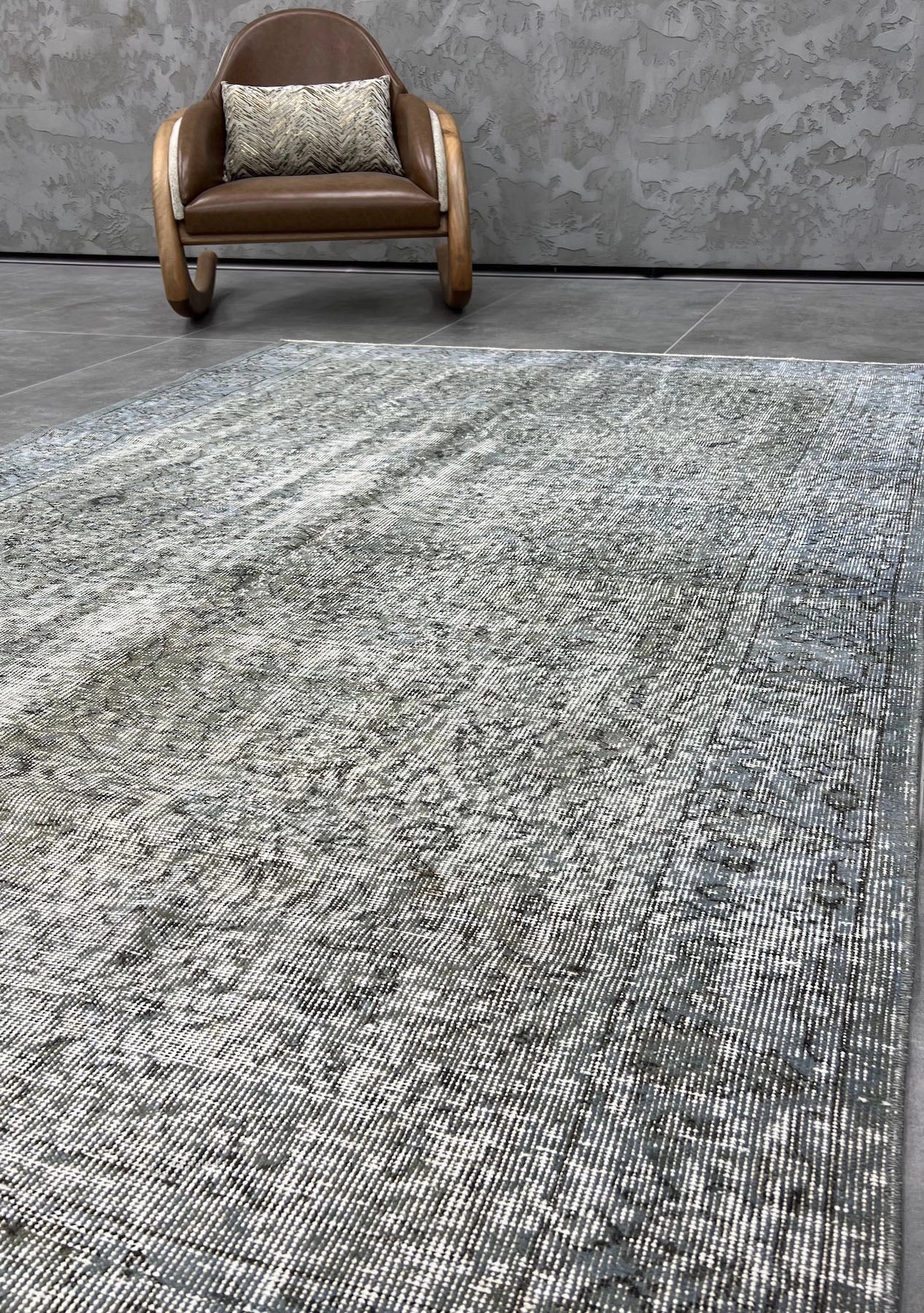 Lacey - Vintage Gray Overdyed Rug - kudenrugs