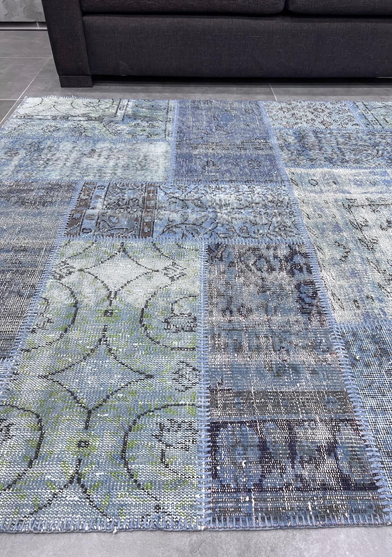 Laila - Vintage Blue Patchwork Rug - kudenrugs