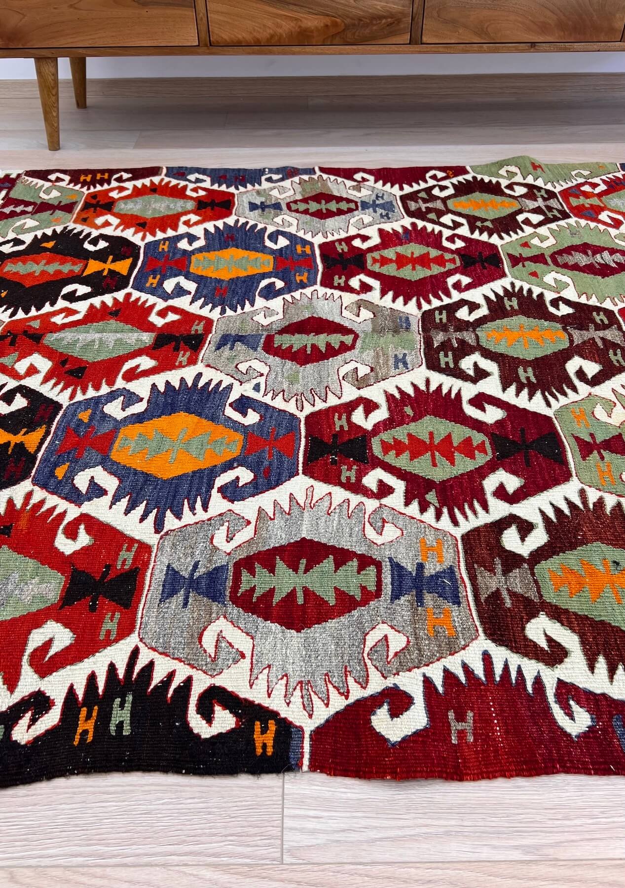 Lainey - Multi Color Turkish Kilim Rug - kudenrugs