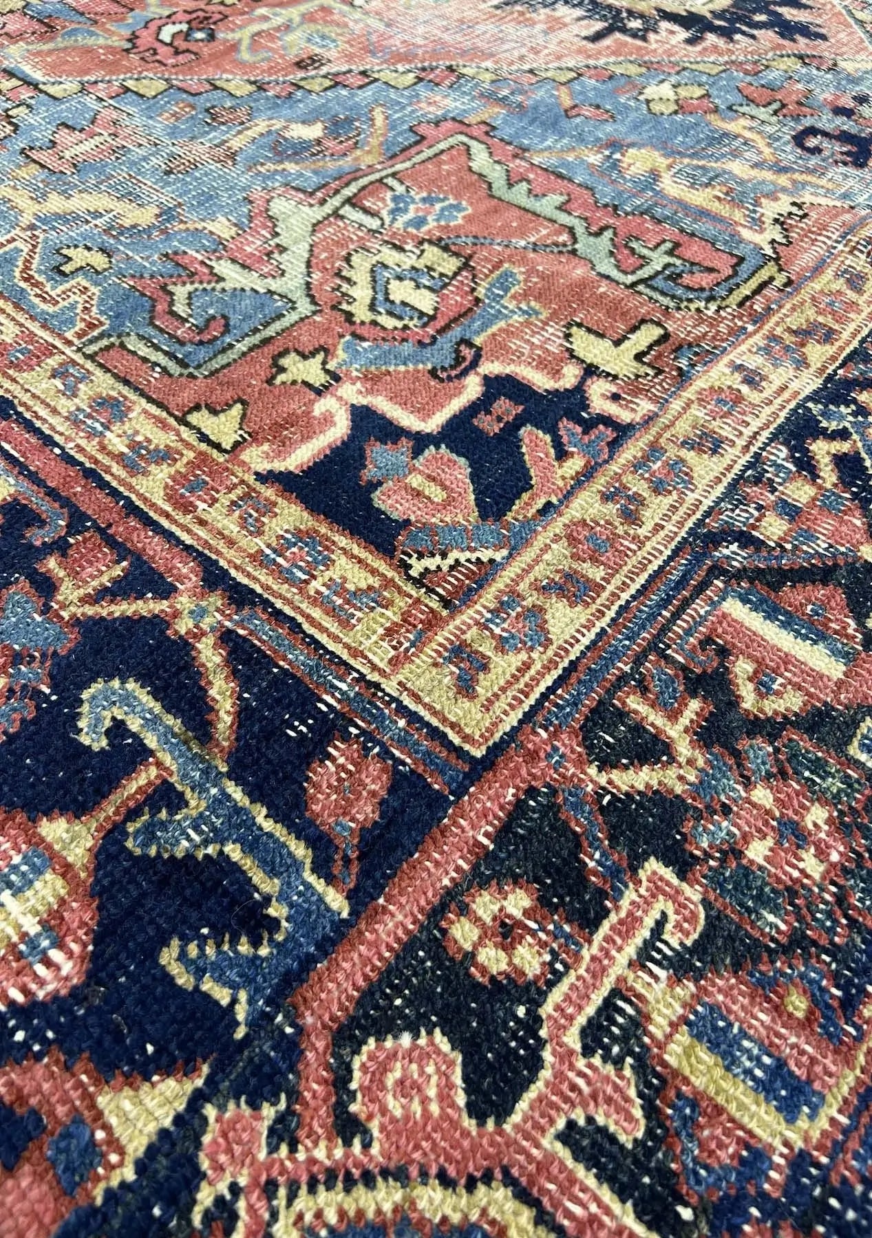 Leatrix - Vintage Persian Rug - kudenrugs