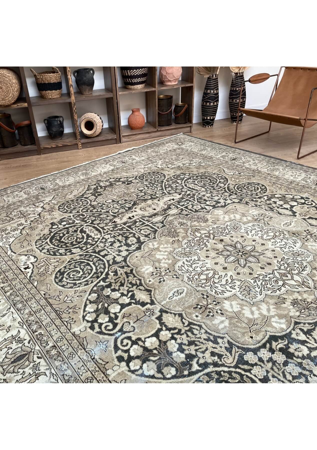 Lila - Vintage Persian Rug - kudenrugs