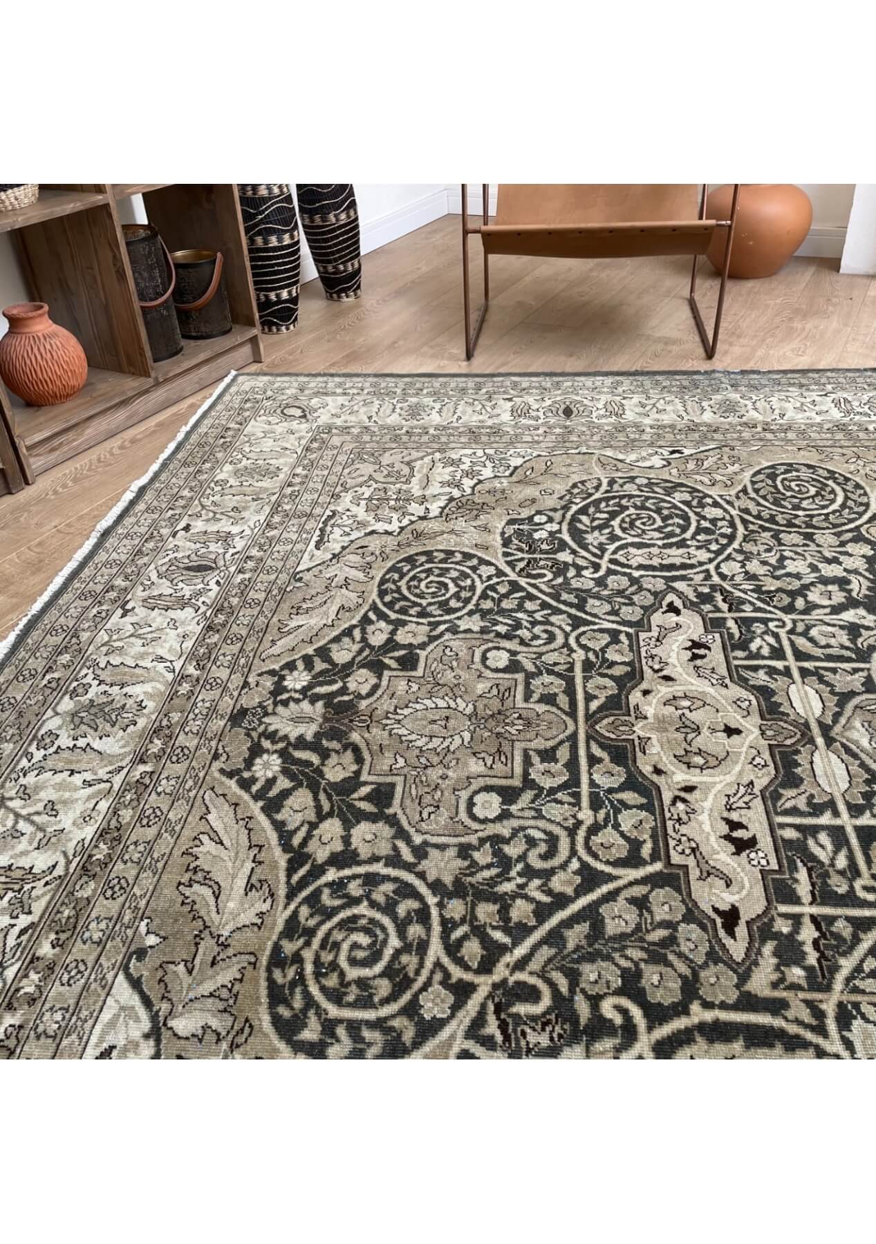 Lila - Vintage Persian Rug - kudenrugs