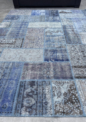 Lilly - Vintage Blue Patchwork Rug - kudenrugs