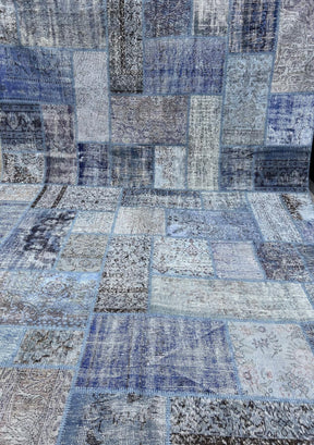 Lilly - Vintage Blue Patchwork Rug - kudenrugs