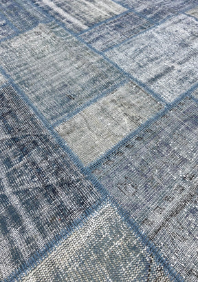 Livia - Vintage Blue Patchwork Rug - kudenrugs