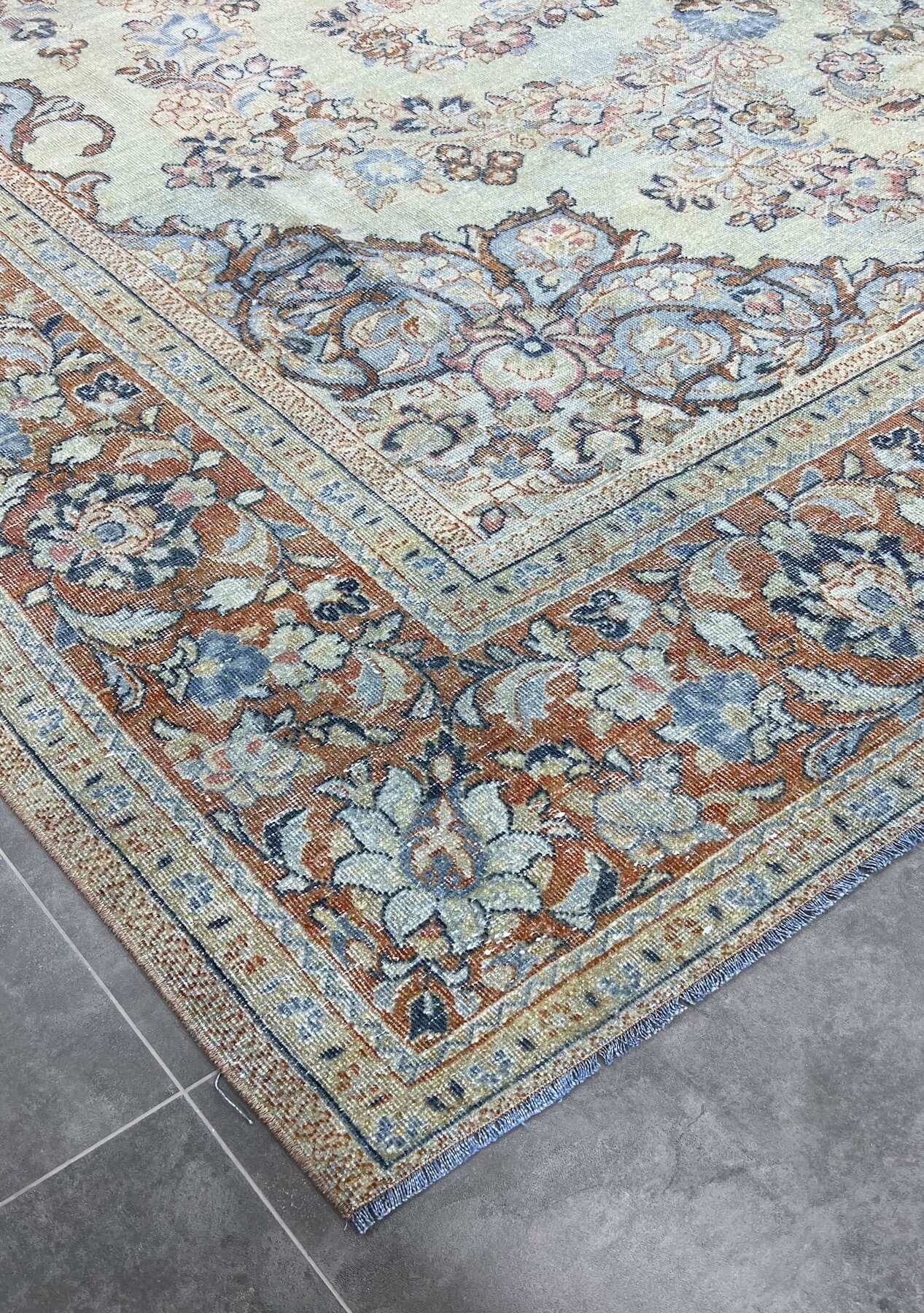 Lizbeth - Vintage Persian Rug - kudenrugs