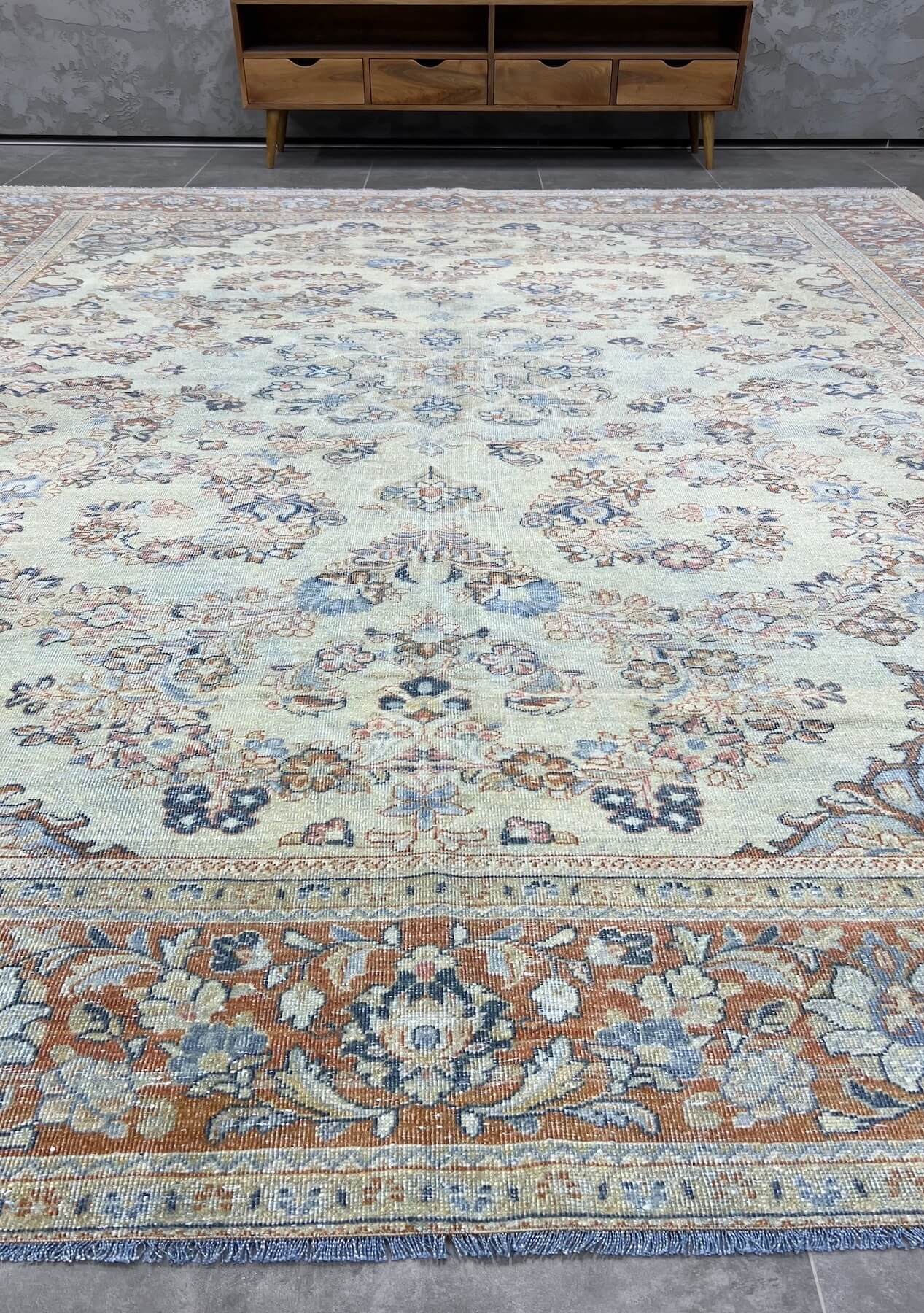 Lizbeth - Vintage Persian Rug - kudenrugs