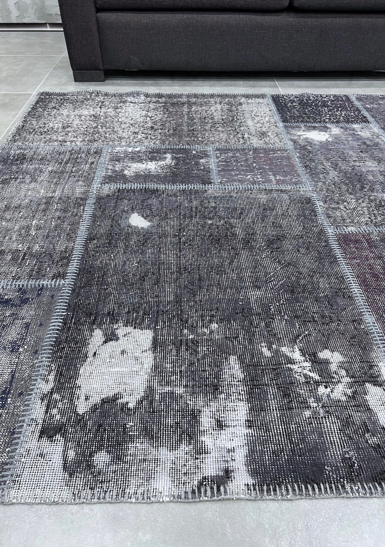 London - Vintage Gray Patchwork Rug - kudenrugs