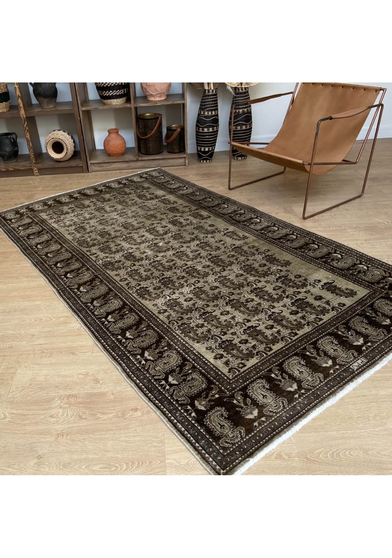 Lynda - Vintage Persian Rug - kudenrugs