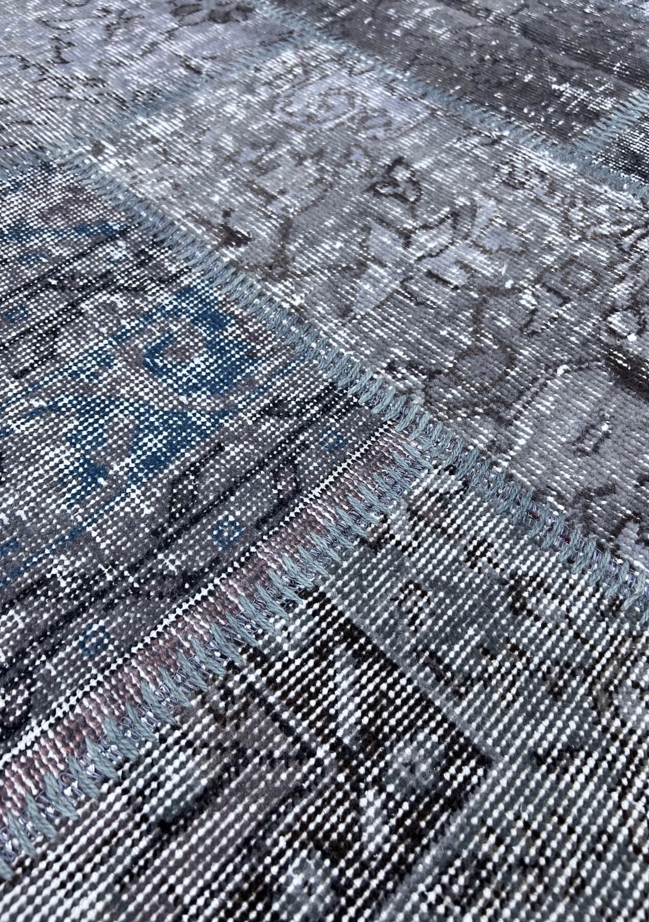 Macey - Vintage Gray Patchwork Rug - kudenrugs