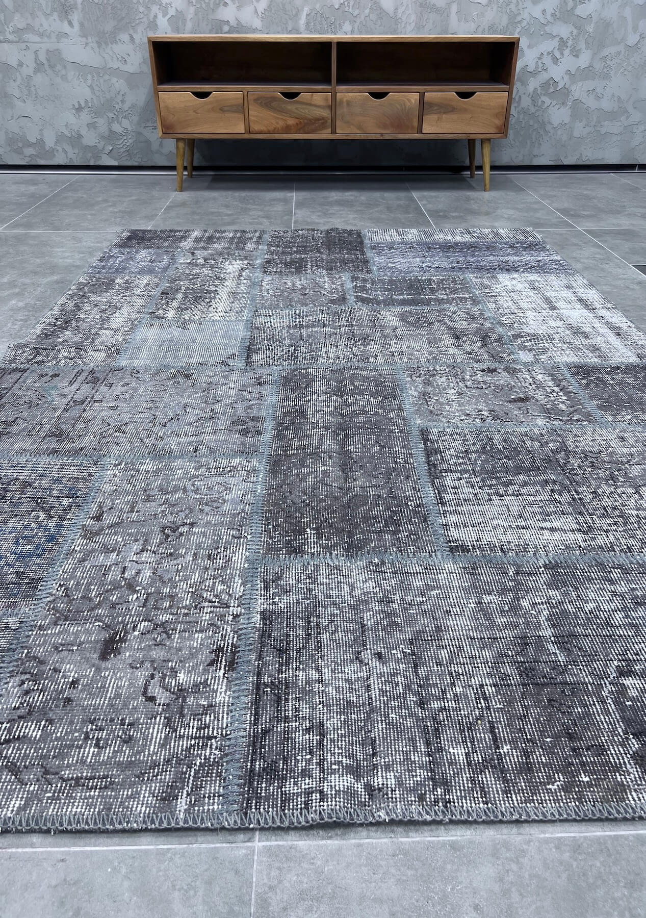 Macey - Vintage Gray Patchwork Rug - kudenrugs