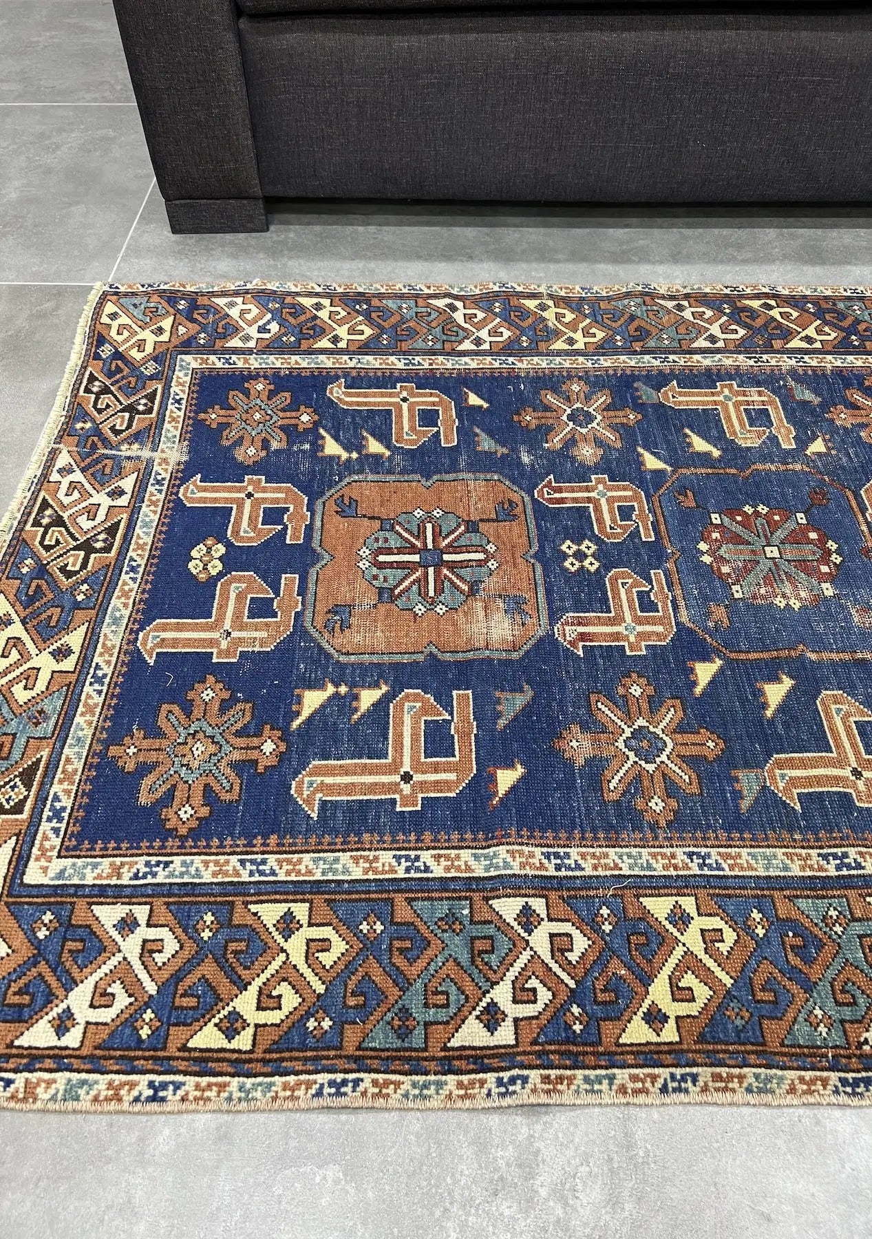 Madilynn - Vintage Persian Rug - kudenrugs