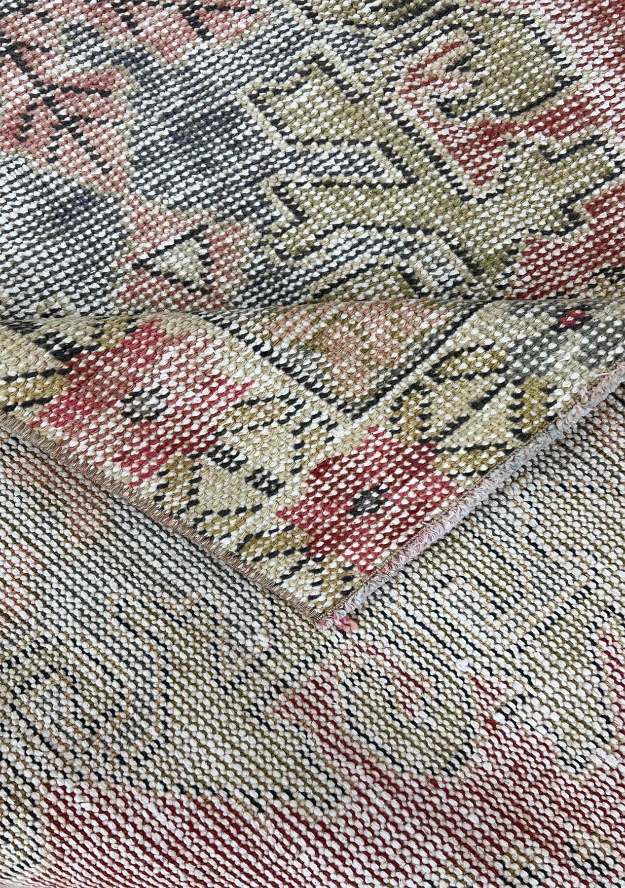 Makenzie - Vintage Anatolian Rug - kudenrugs
