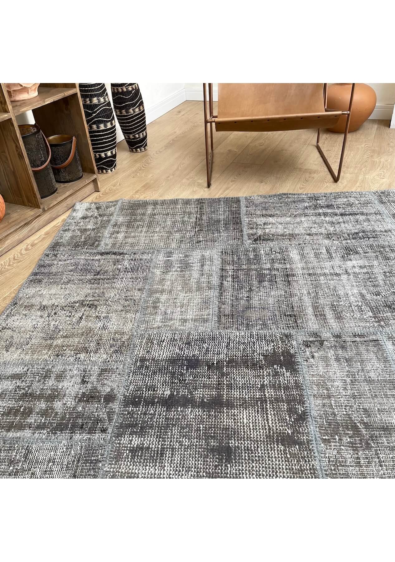 Marcia - Vintage Gray Patchwork Rug - kudenrugs