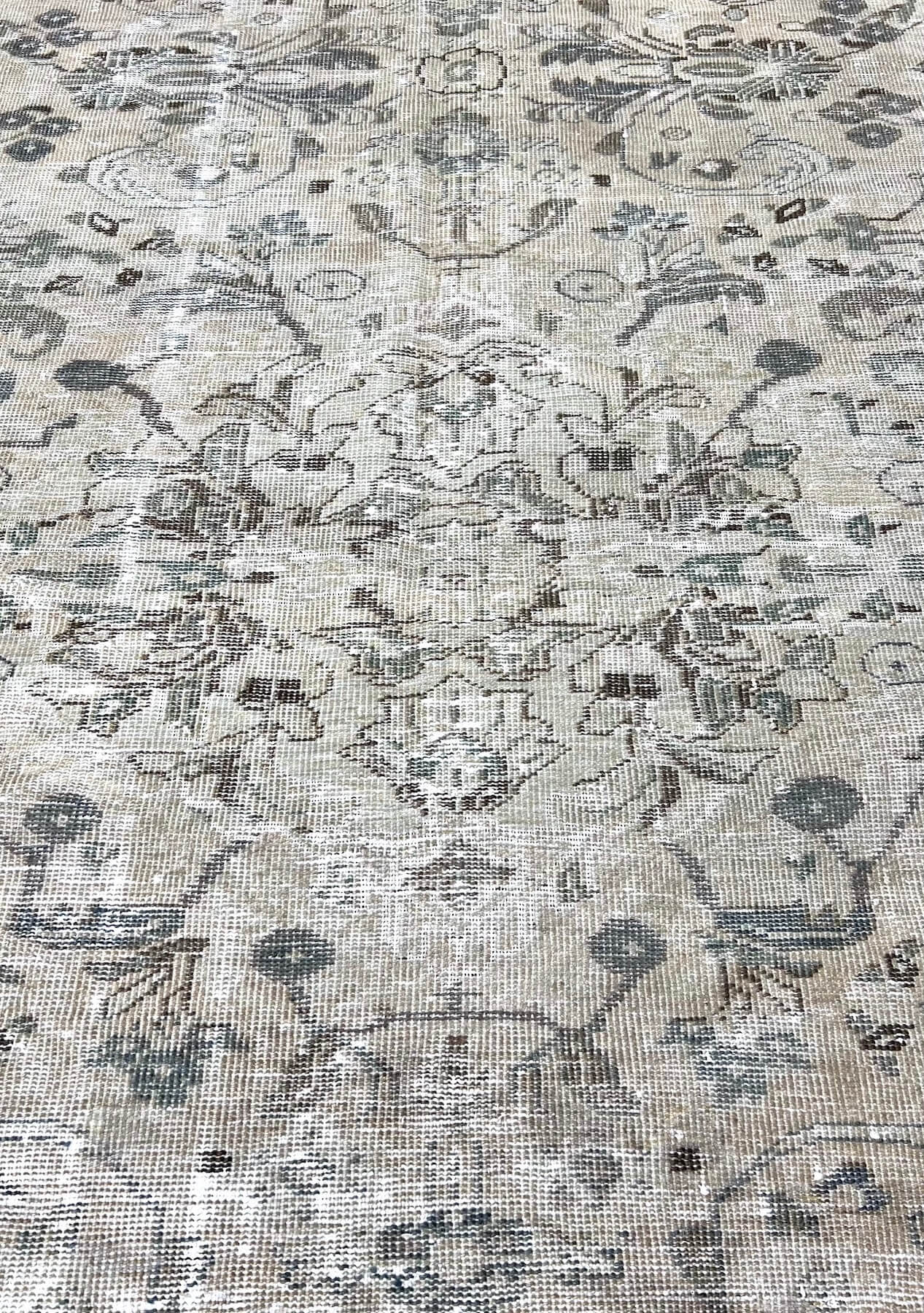 Melissa - Vintage Persian Rug - kudenrugs