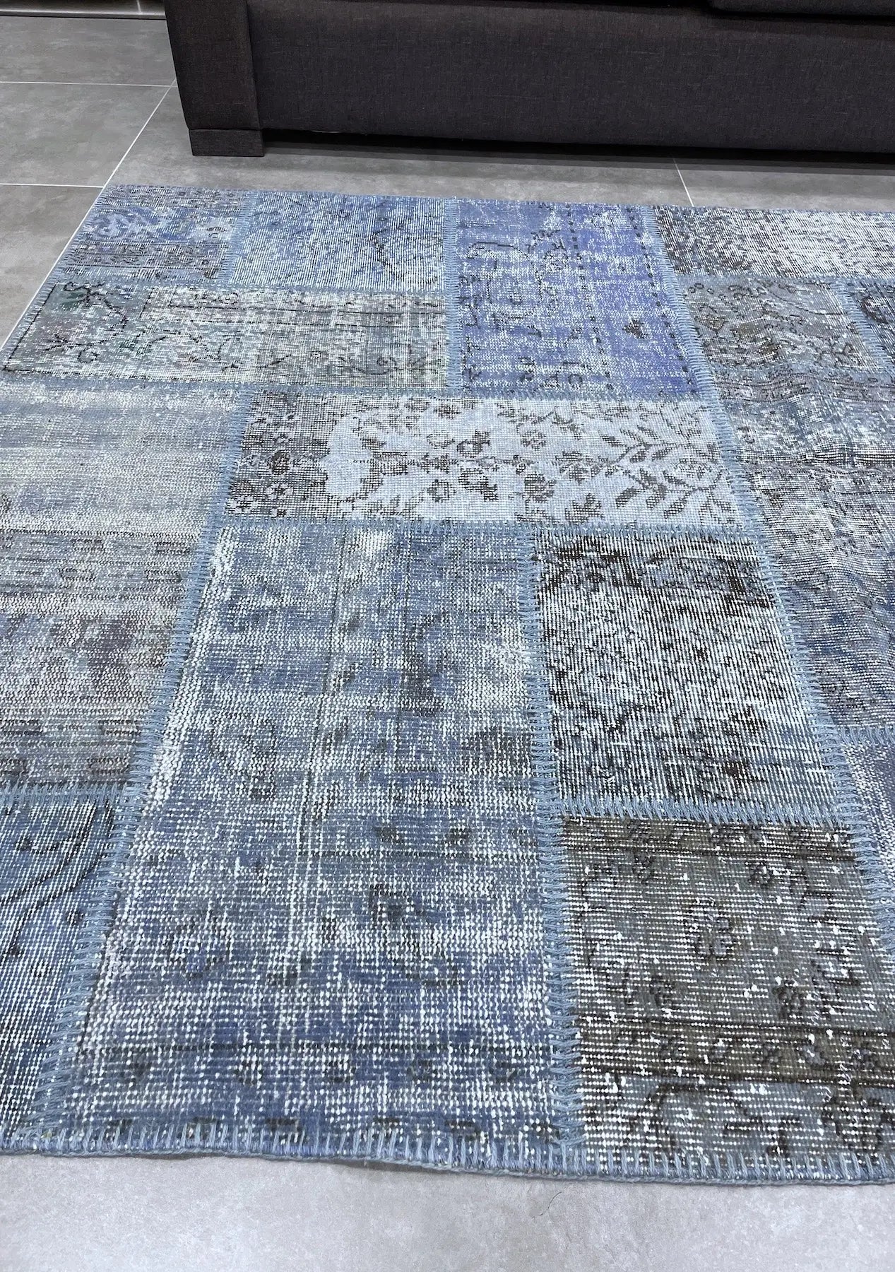 Nadie - Vintage Blue Patchwork Rug - kudenrugs