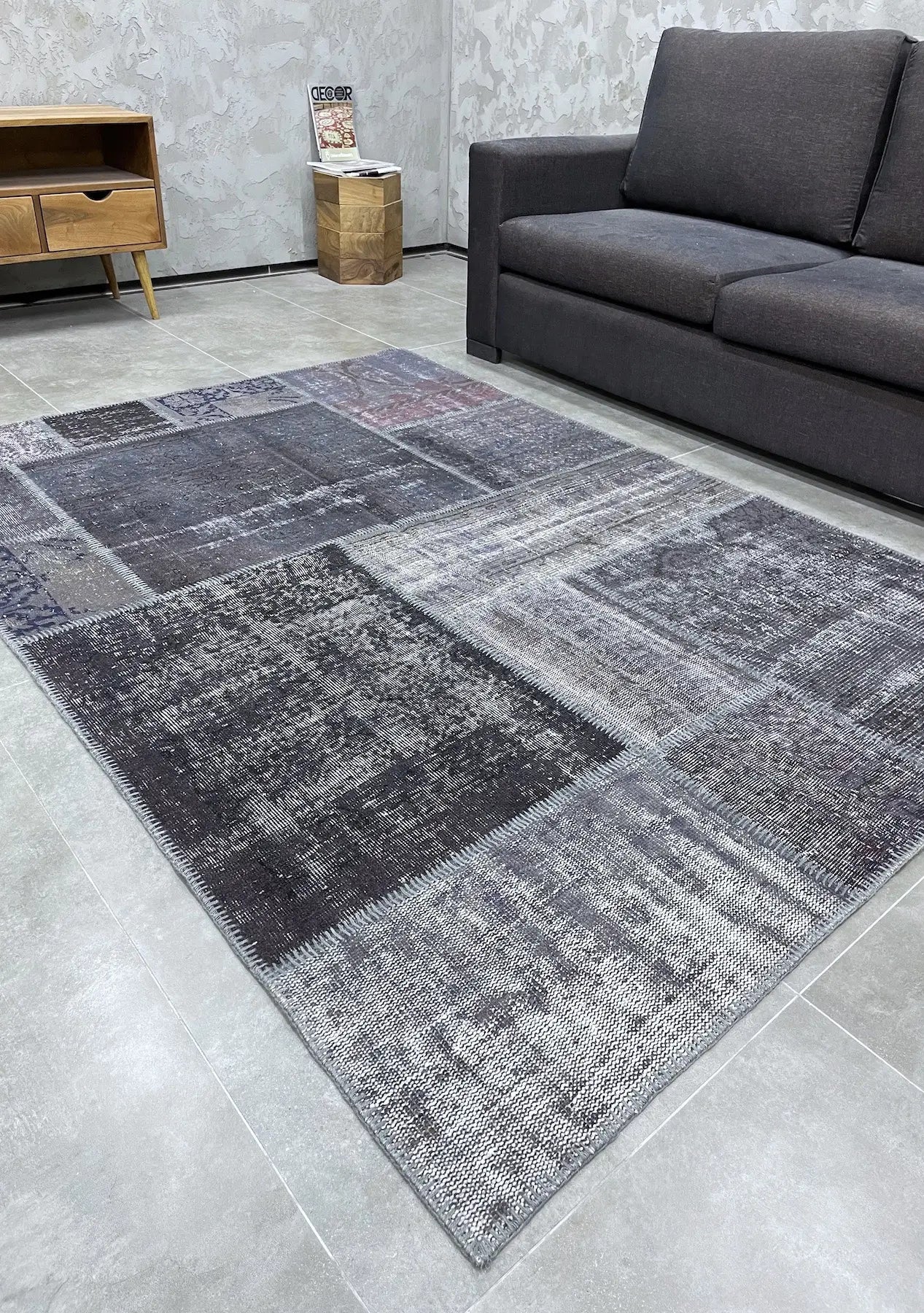 Nadina - Vintage Gray Patchwork Rug - kudenrugs