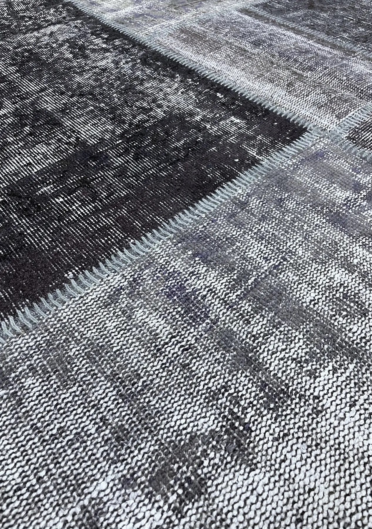 Nadina - Vintage Gray Patchwork Rug - kudenrugs