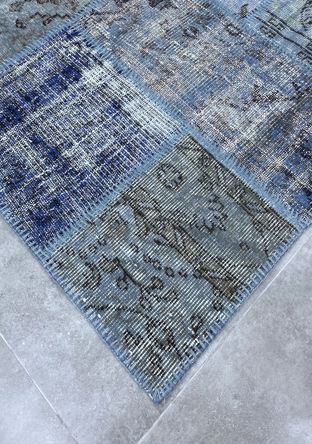 Nadra - Vintage Blue Patchwork Rug - kudenrugs