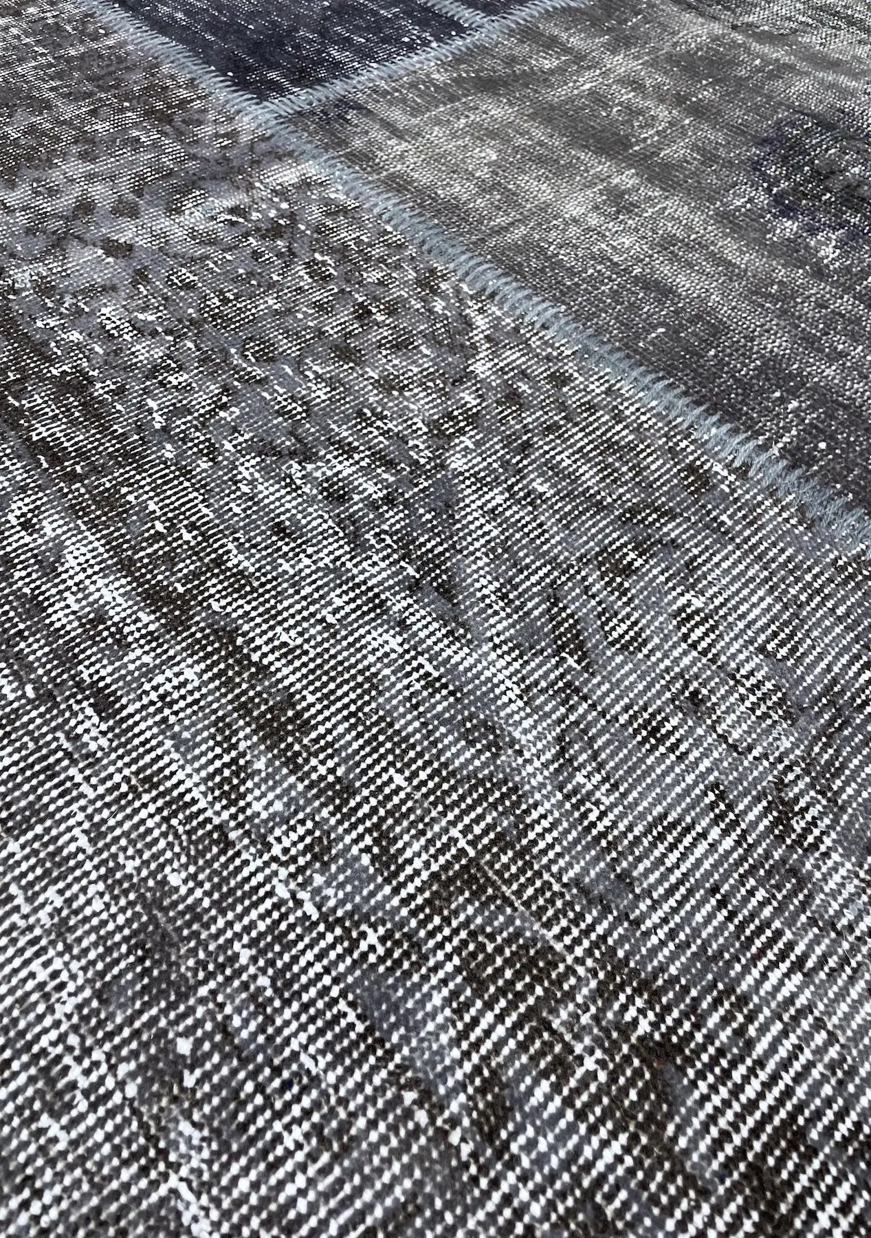 Naffy - Vintage Gray Patchwork Rug - kudenrugs