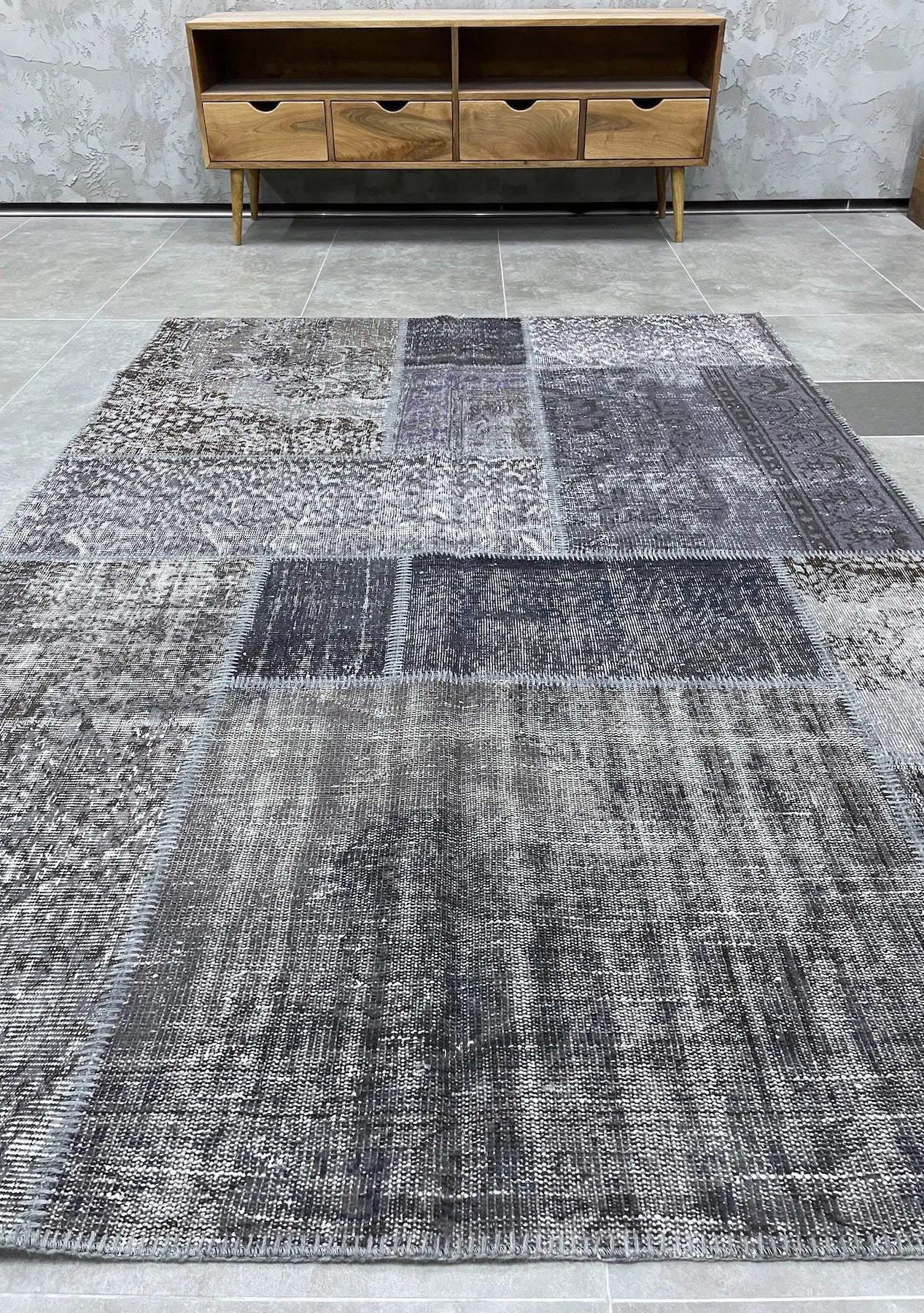 Naffy - Vintage Gray Patchwork Rug - kudenrugs