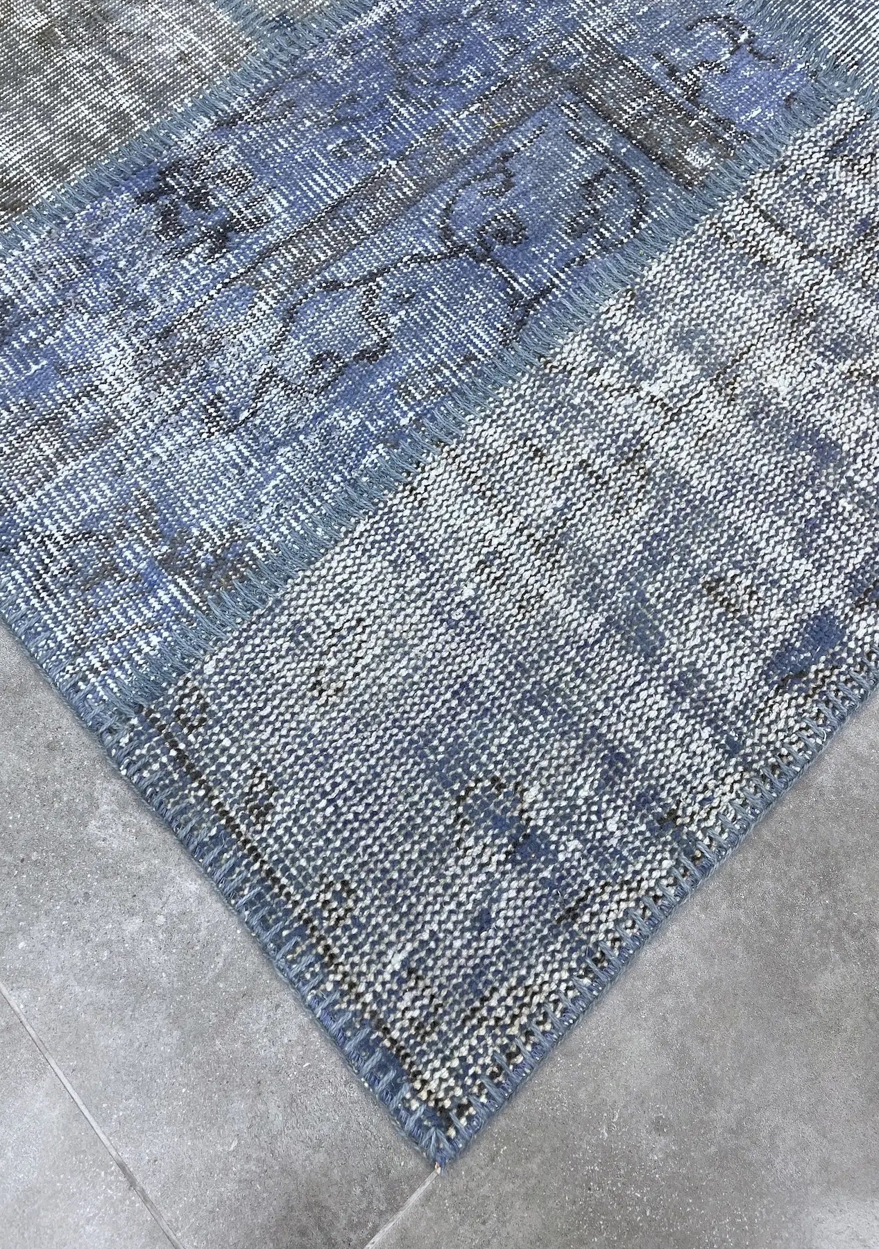 Nahtasha - Vintage Blue Patchwork Rug - kudenrugs