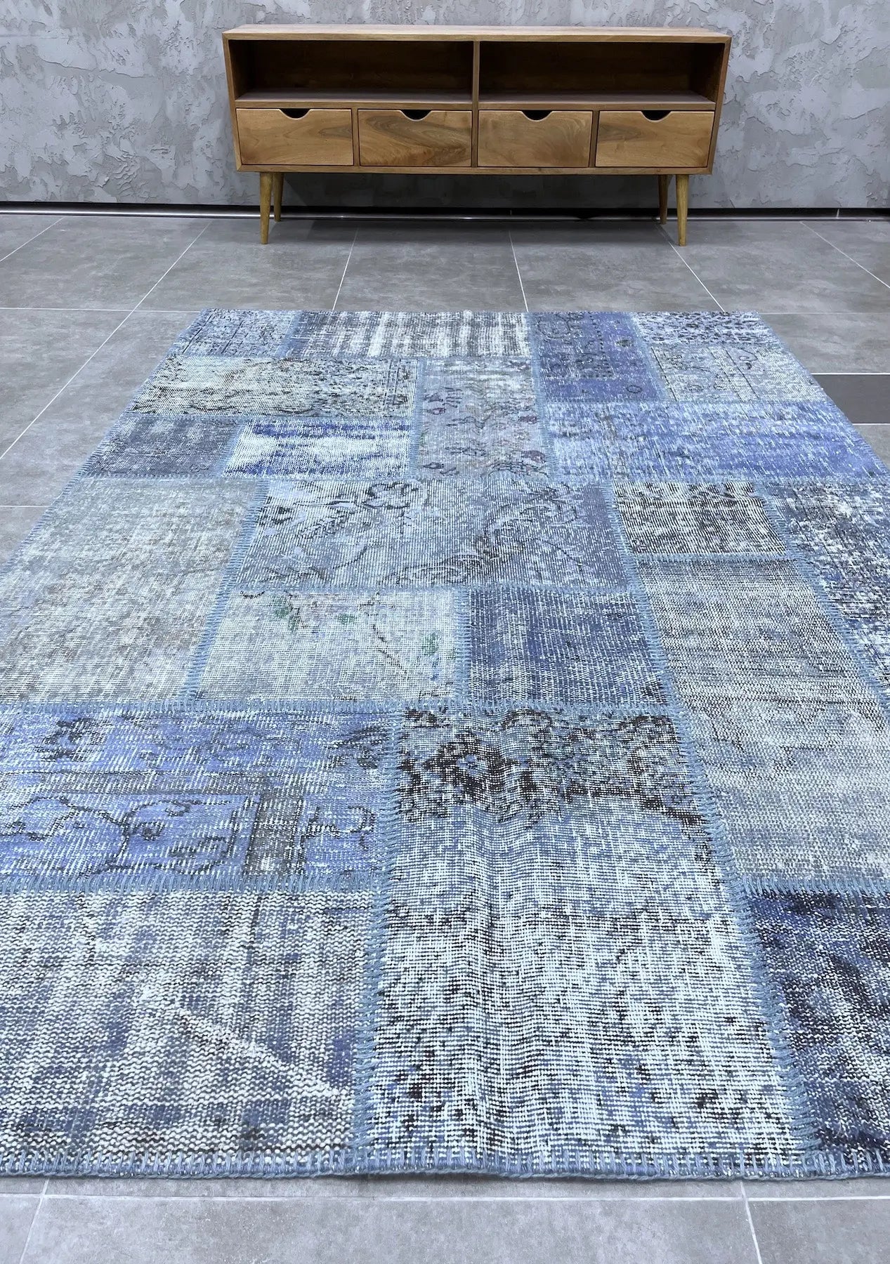 Nahtasha - Vintage Blue Patchwork Rug - kudenrugs