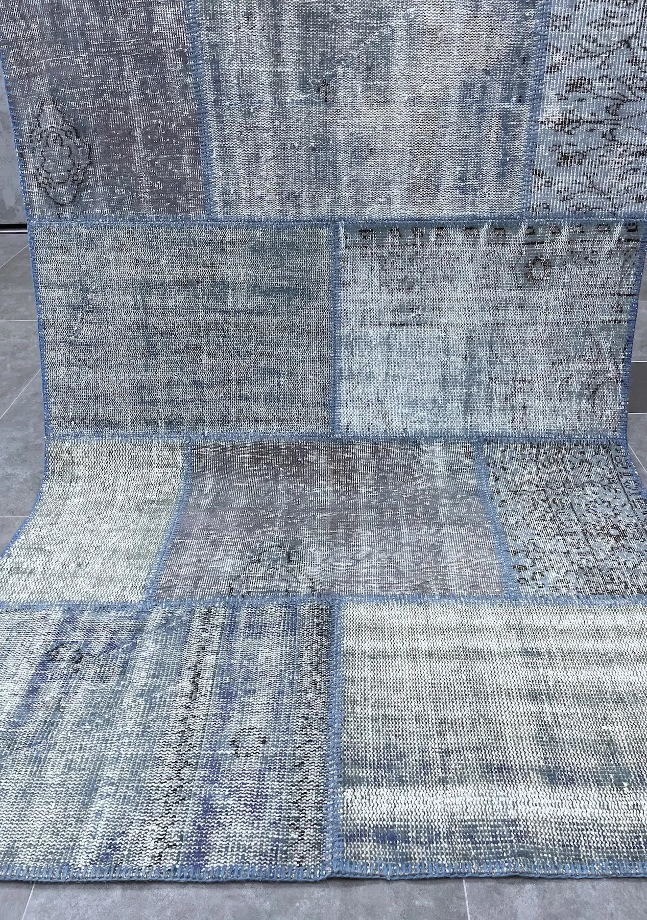 Naja - Vintage Blue Patchwork Rug - kudenrugs