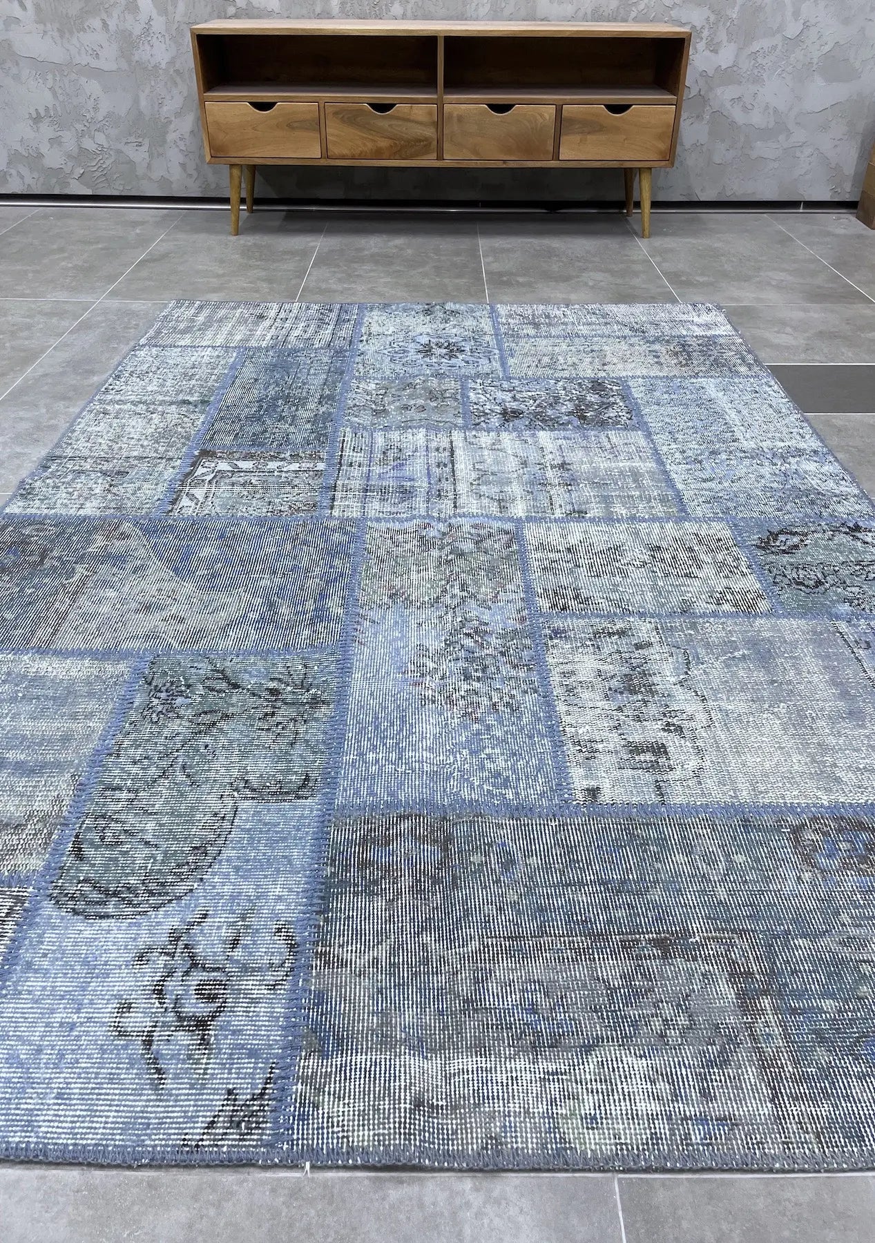 Nalini - Vintage Blue Patchwork Rug - kudenrugs