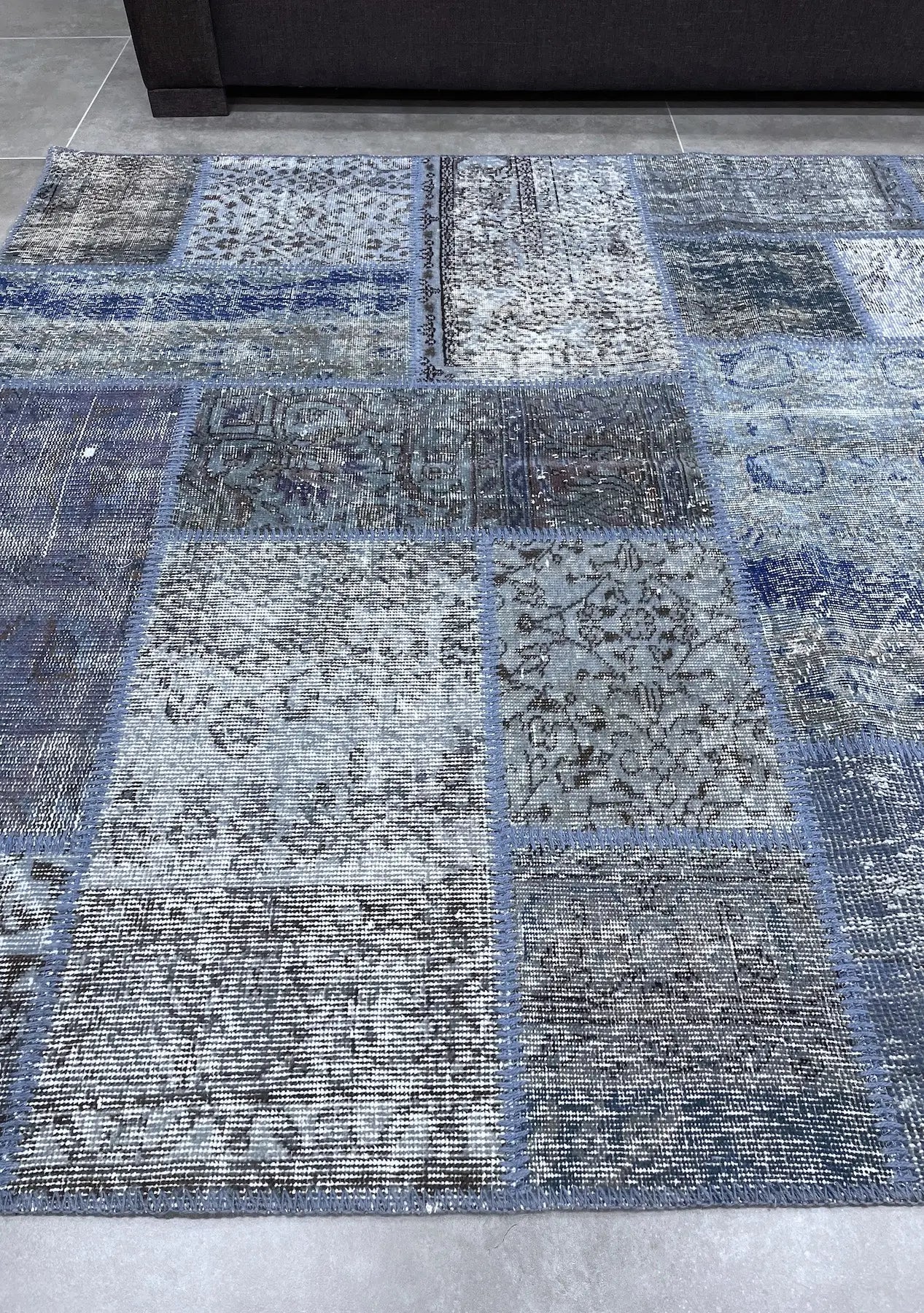 Nalo - Vintage Blue Patchwork Rug - kudenrugs