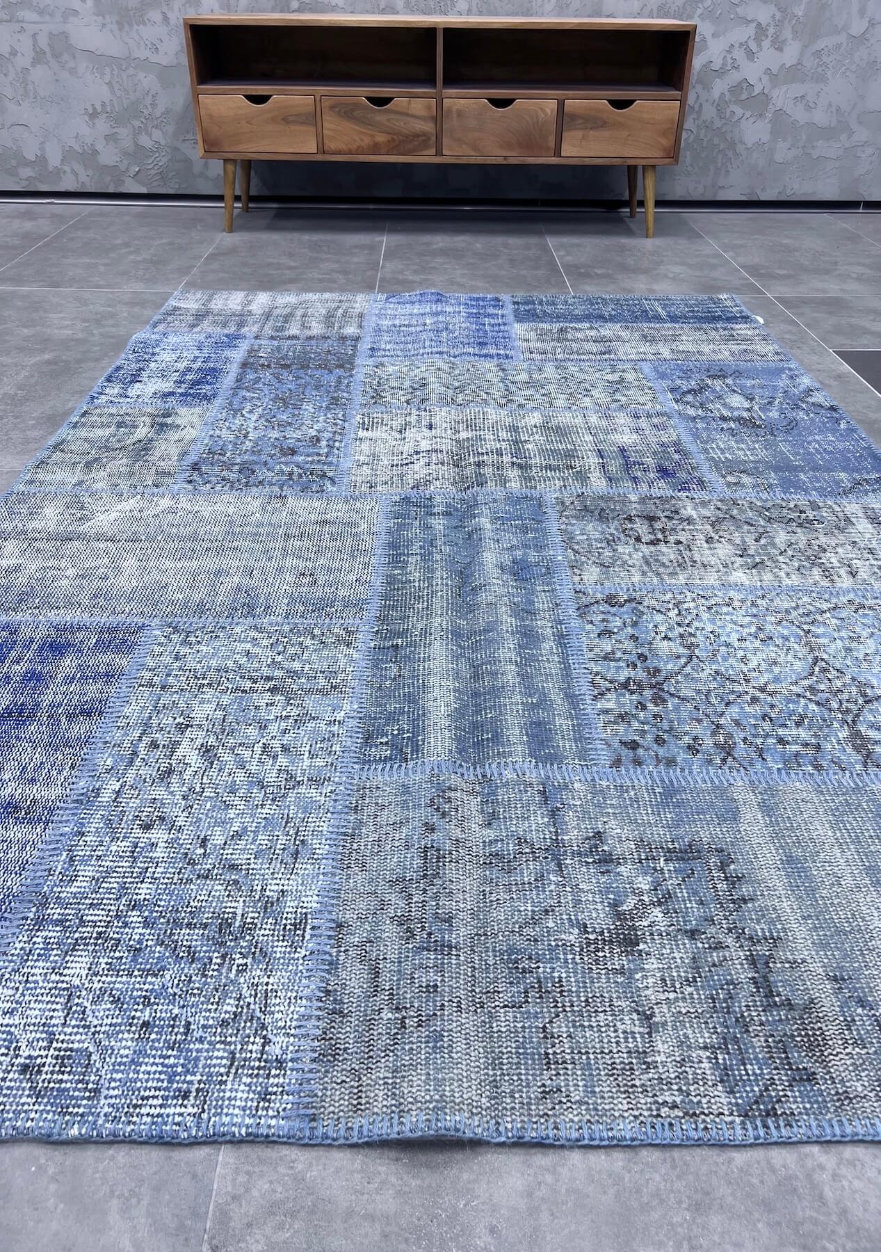 Nataly - Vintage Blue Patchwork Rug - kudenrugs