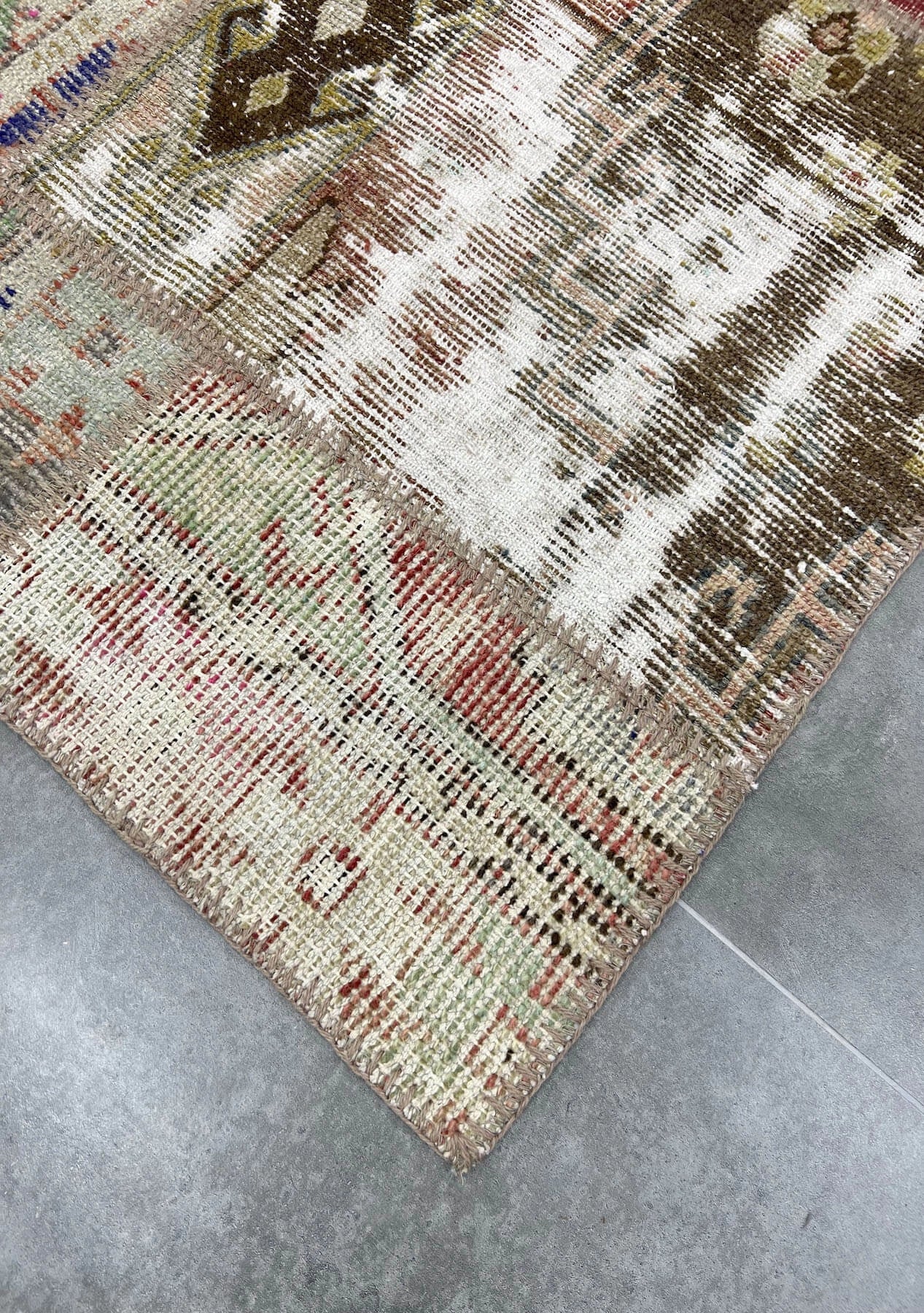 Nateshia - Vintage Turkish Patchwork Rug - kudenrugs