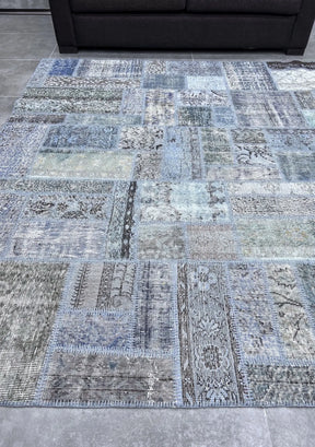 Nella - Vintage Blue Patchwork Rug - kudenrugs