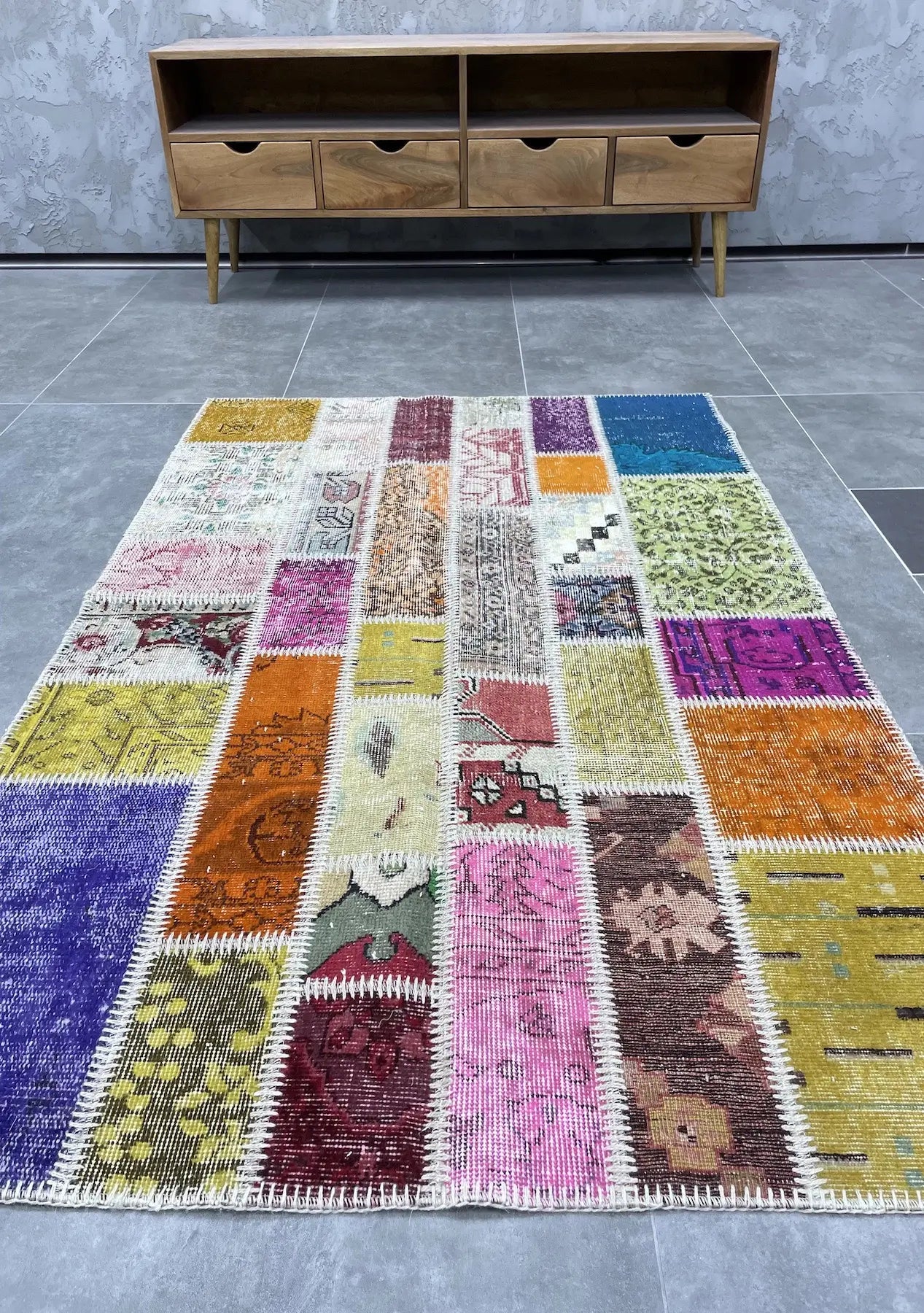 Odelinda - Vintage Multi Color Patchwork Rug - kudenrugs