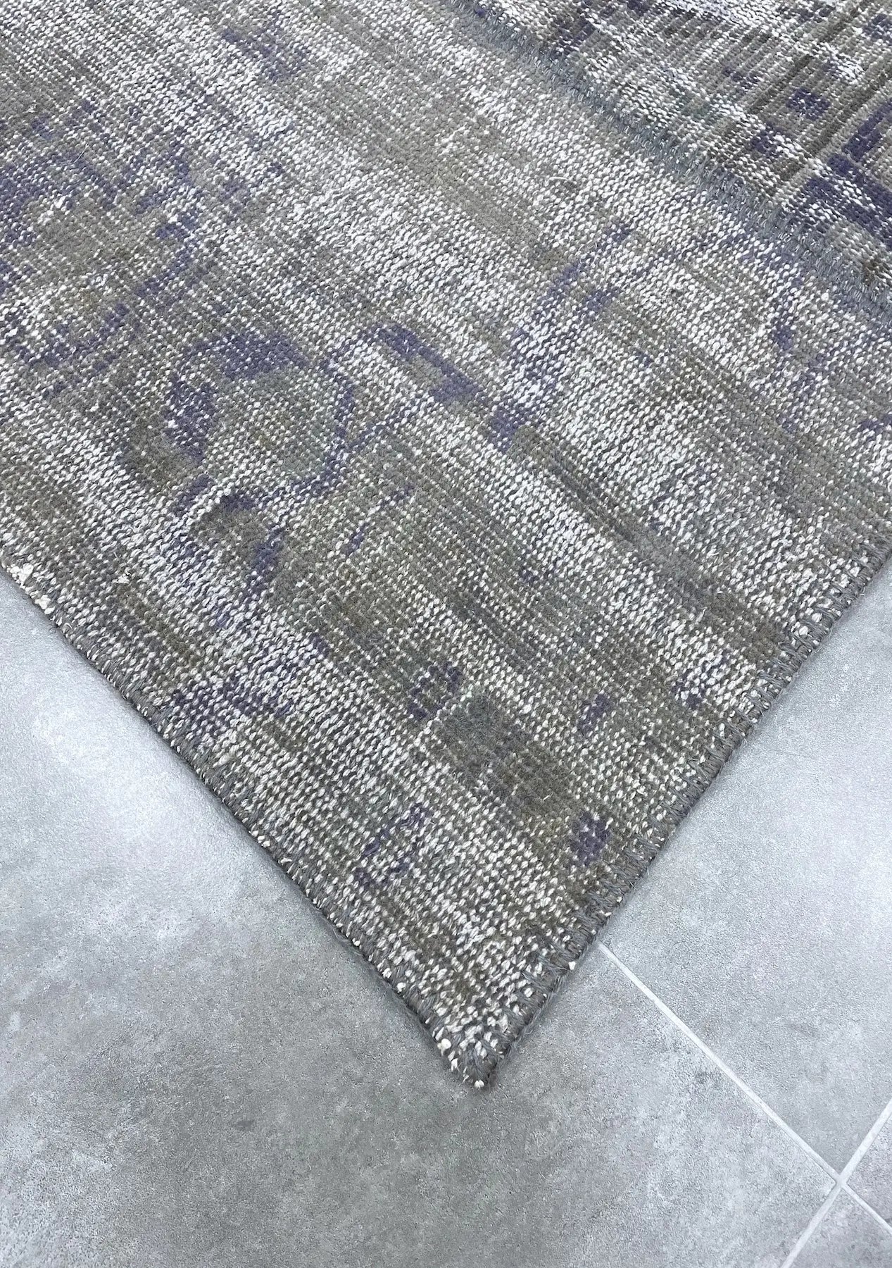 Okal - Vintage Gray Patchwork Rug - kudenrugs