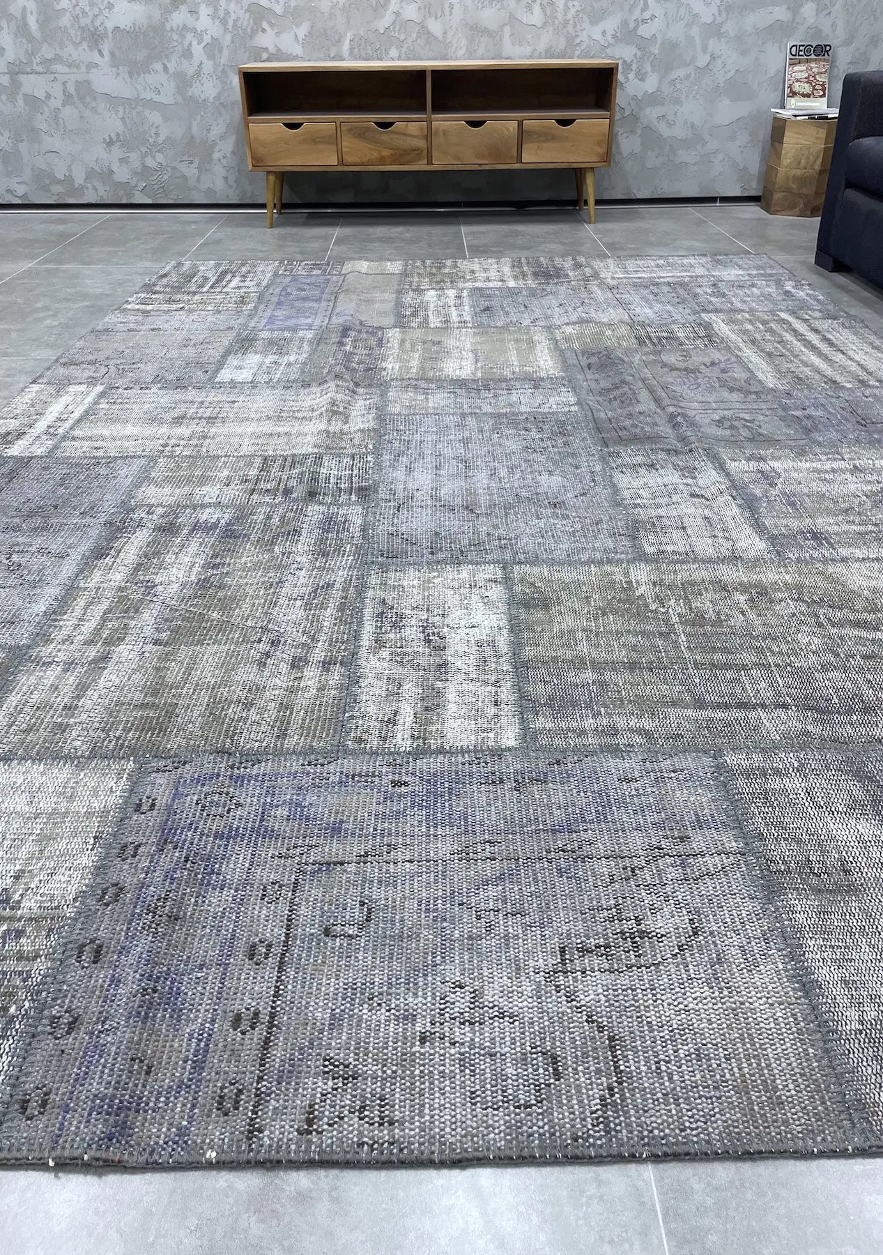 Okal - Vintage Gray Patchwork Rug - kudenrugs