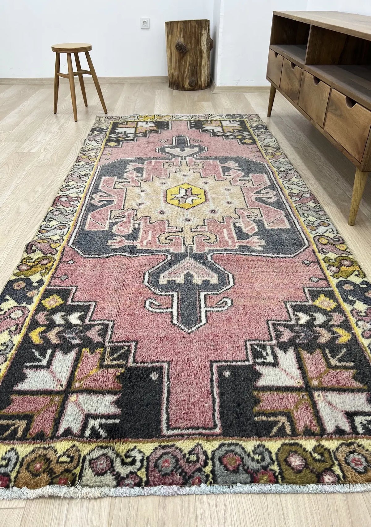 Orane - Vintage Anatolian Rug - kudenrugs