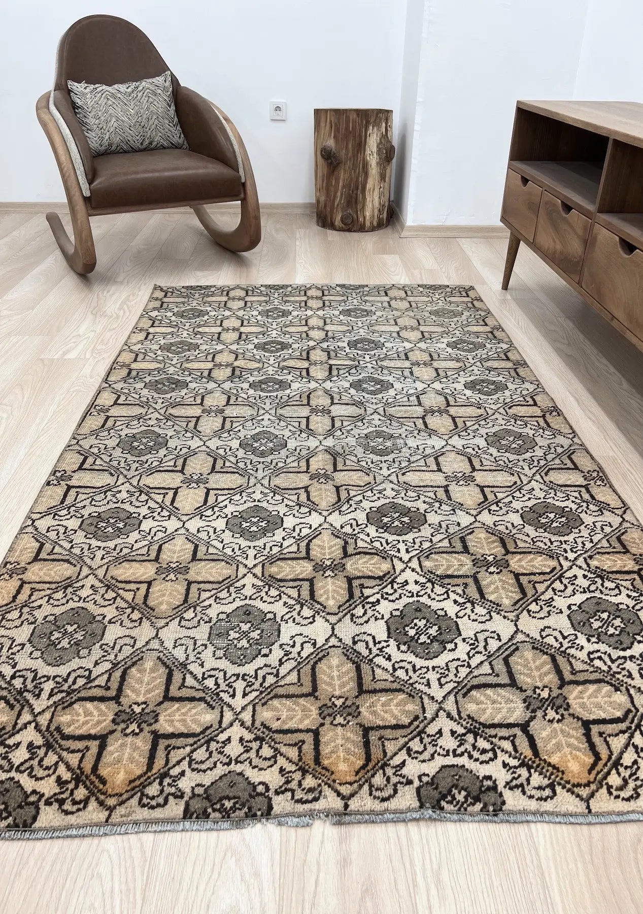 Orinda - Vintage Anatolian Rug - kudenrugs