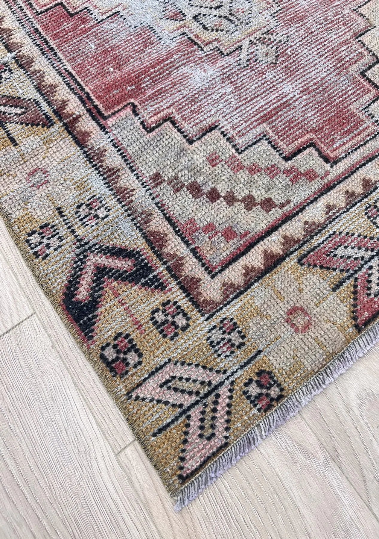 Owena - Vintage Anatolian Rug Runner - kudenrugs