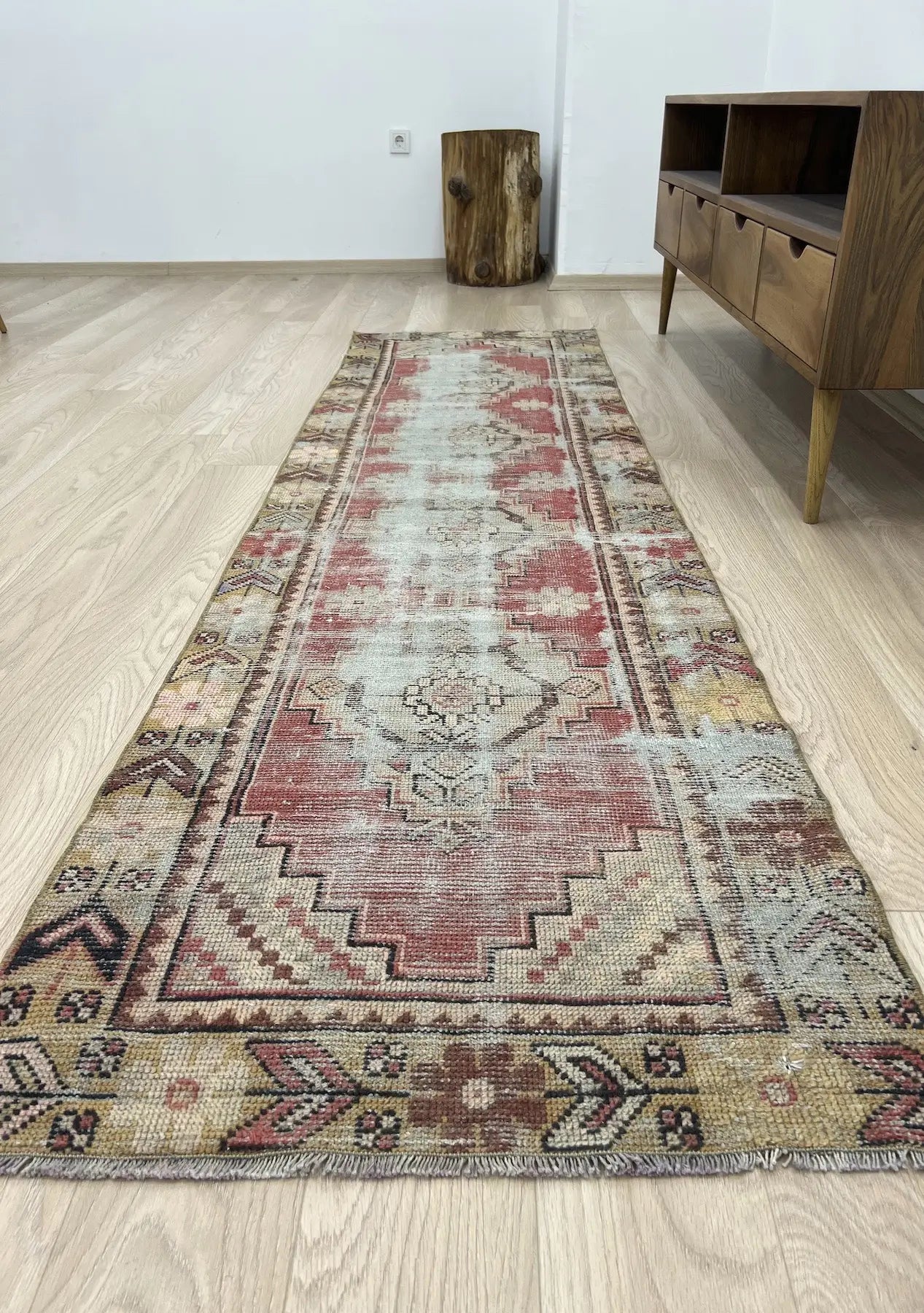 Owena - Vintage Anatolian Rug Runner - kudenrugs