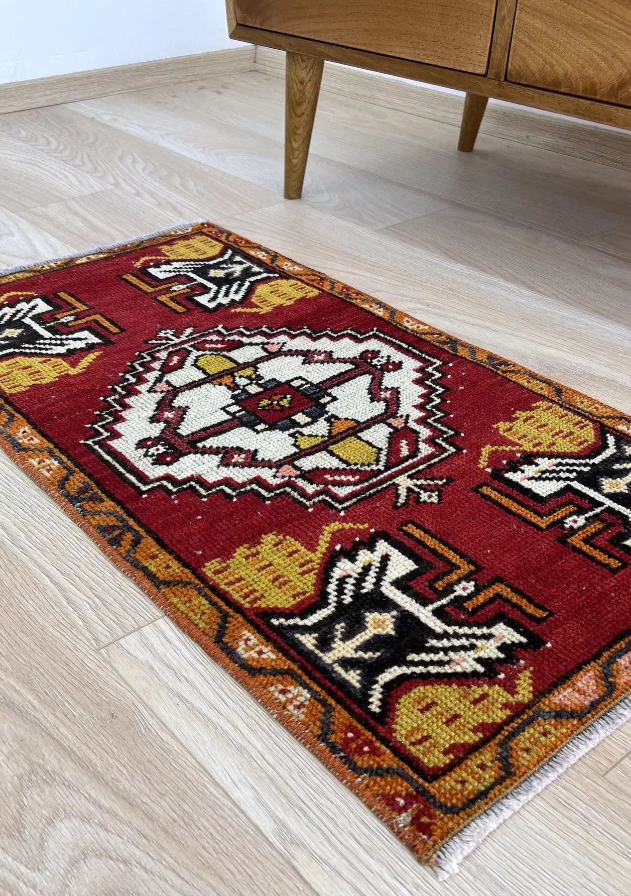 Palloma - Vintage Mini Red Area Rug - kudenrugs