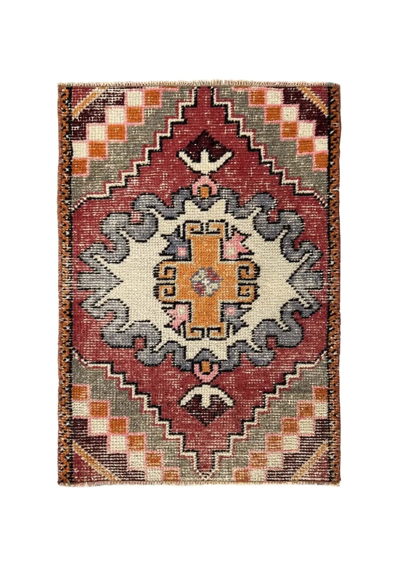 Panphila - Vintage Mini Red Area Rug - kudenrugs