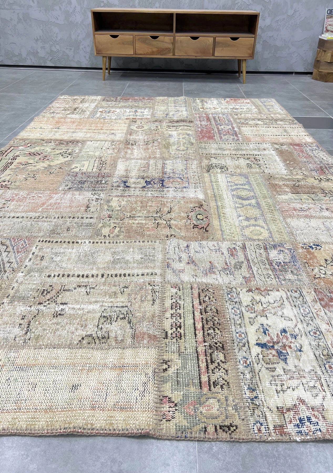 Paulia - Vintage Turkish Patchwork Rug - kudenrugs