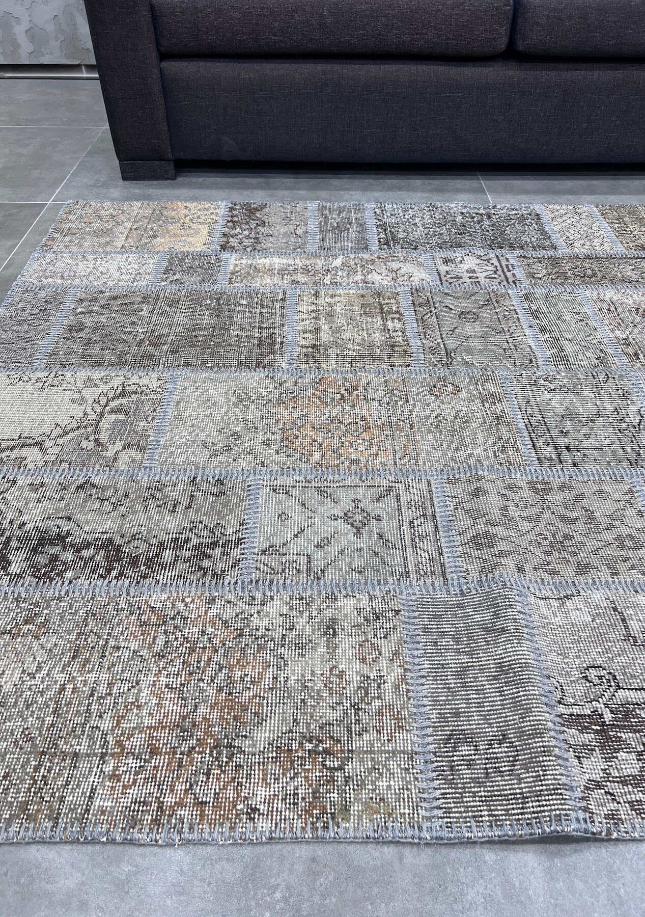 Penelope - Vintage Gray Patchwork Rug - kudenrugs