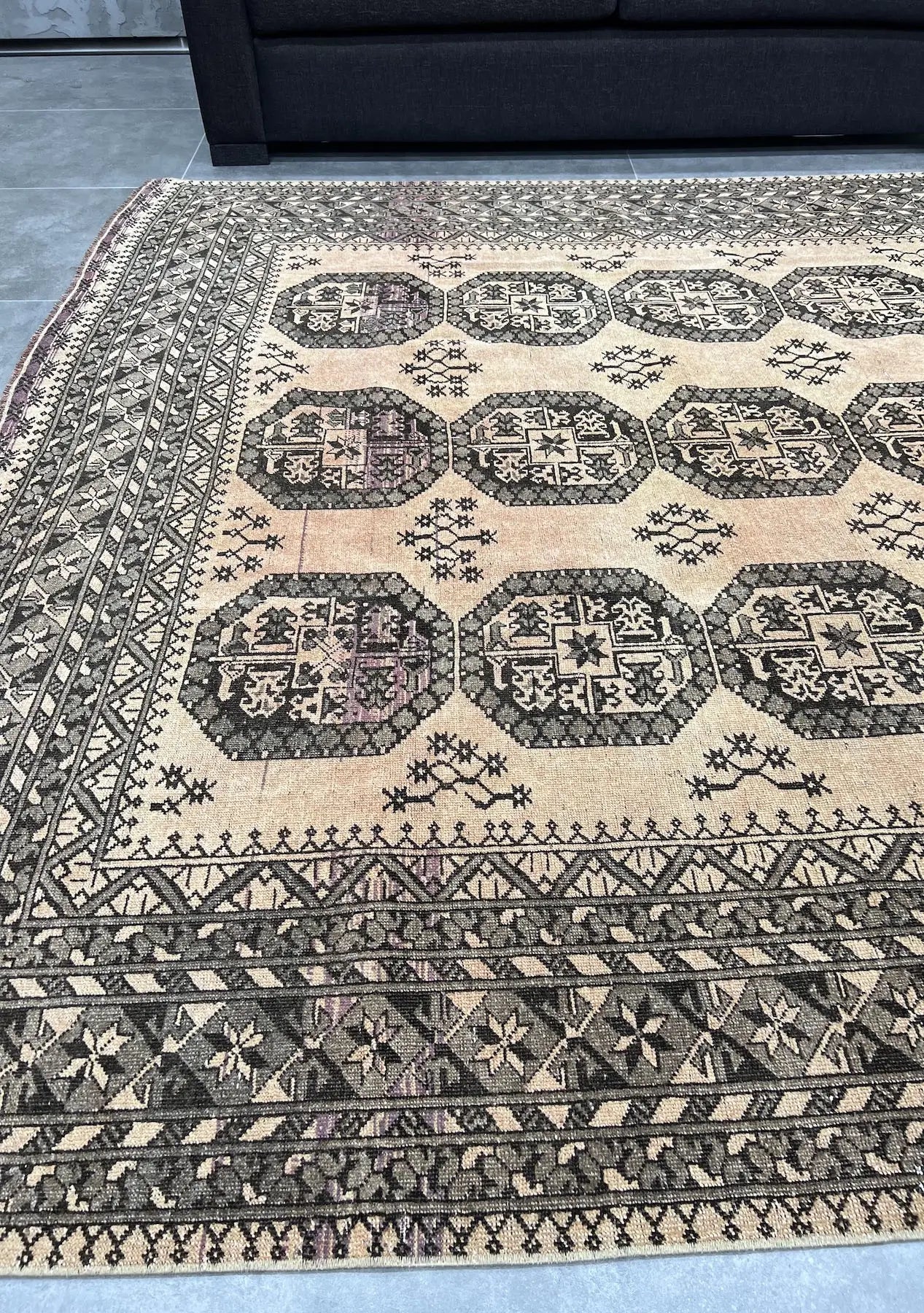 Reina - Vintage Persian Rug - kudenrugs