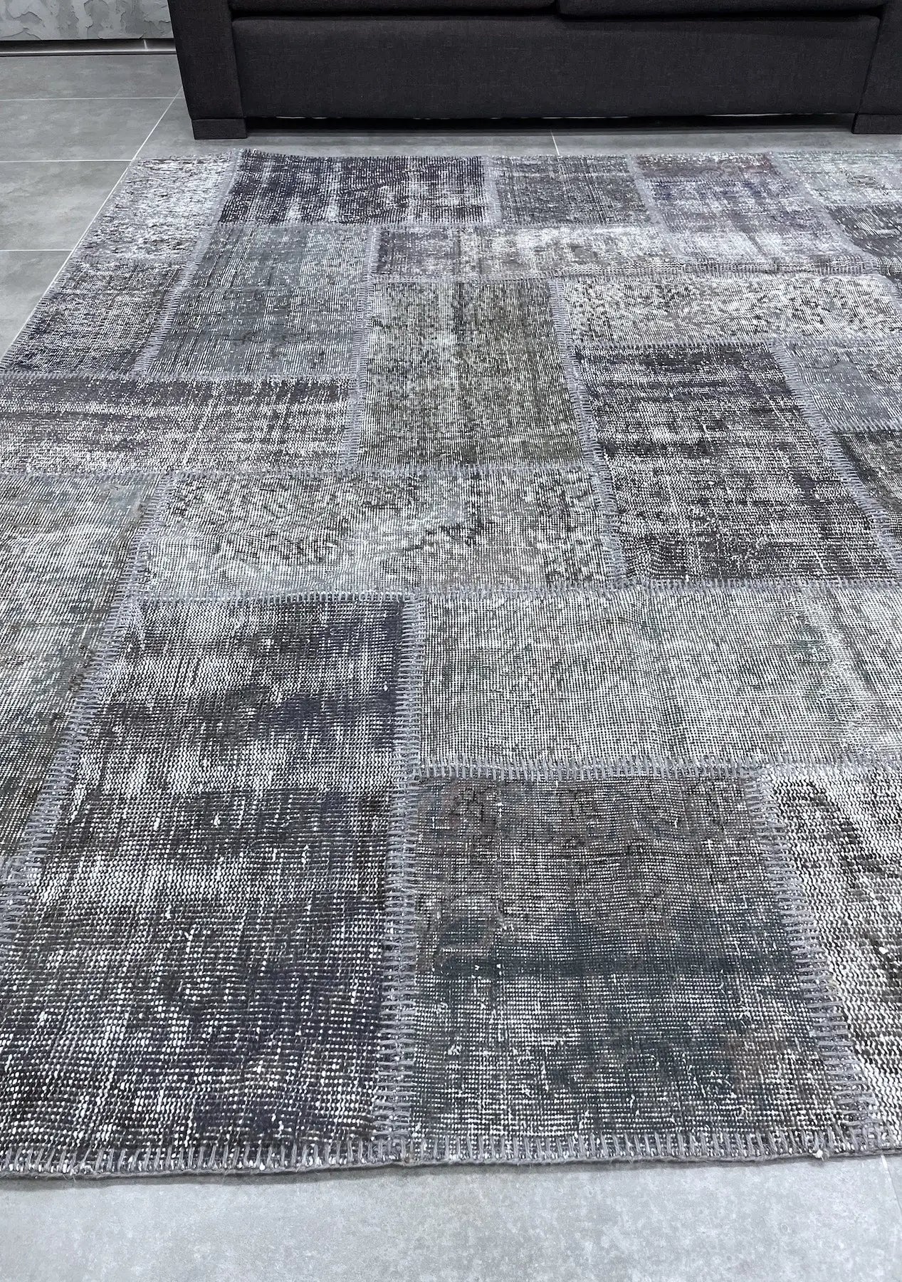 Sabirah - Vintage Gray Patchwork Rug - kudenrugs