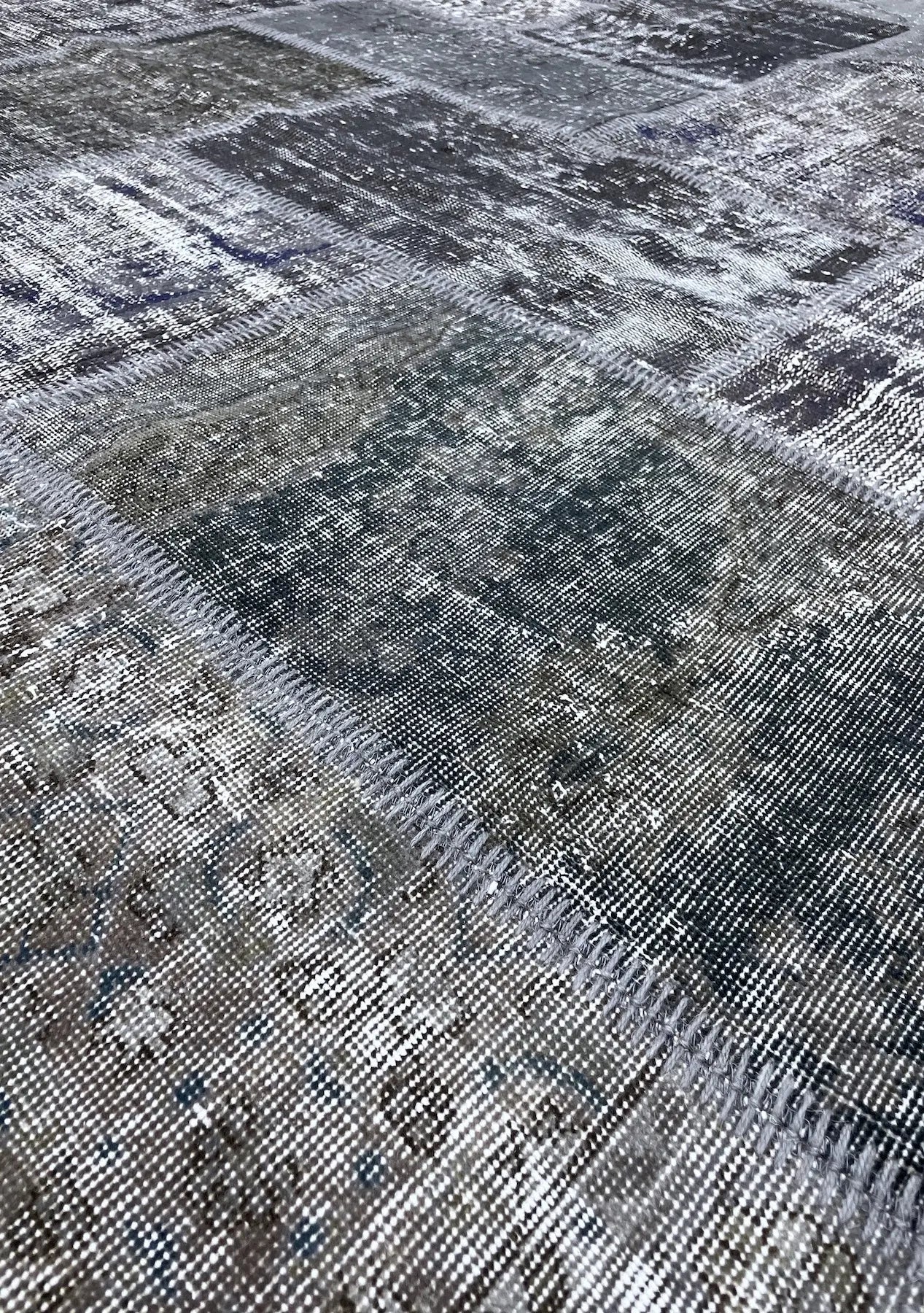 Sabirah - Vintage Gray Patchwork Rug - kudenrugs