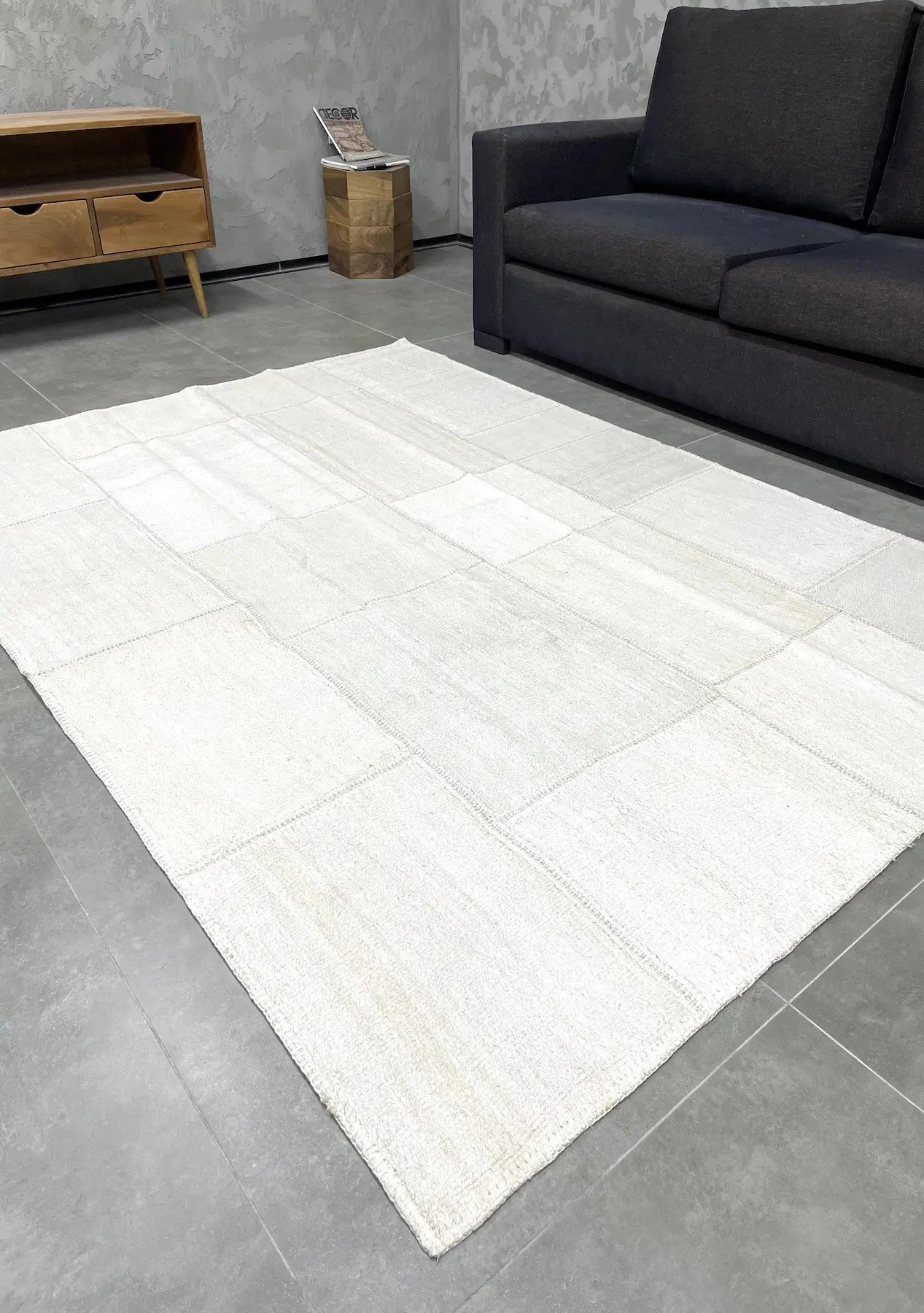 Sada - Vintage White Patchwork Rug - kudenrugs