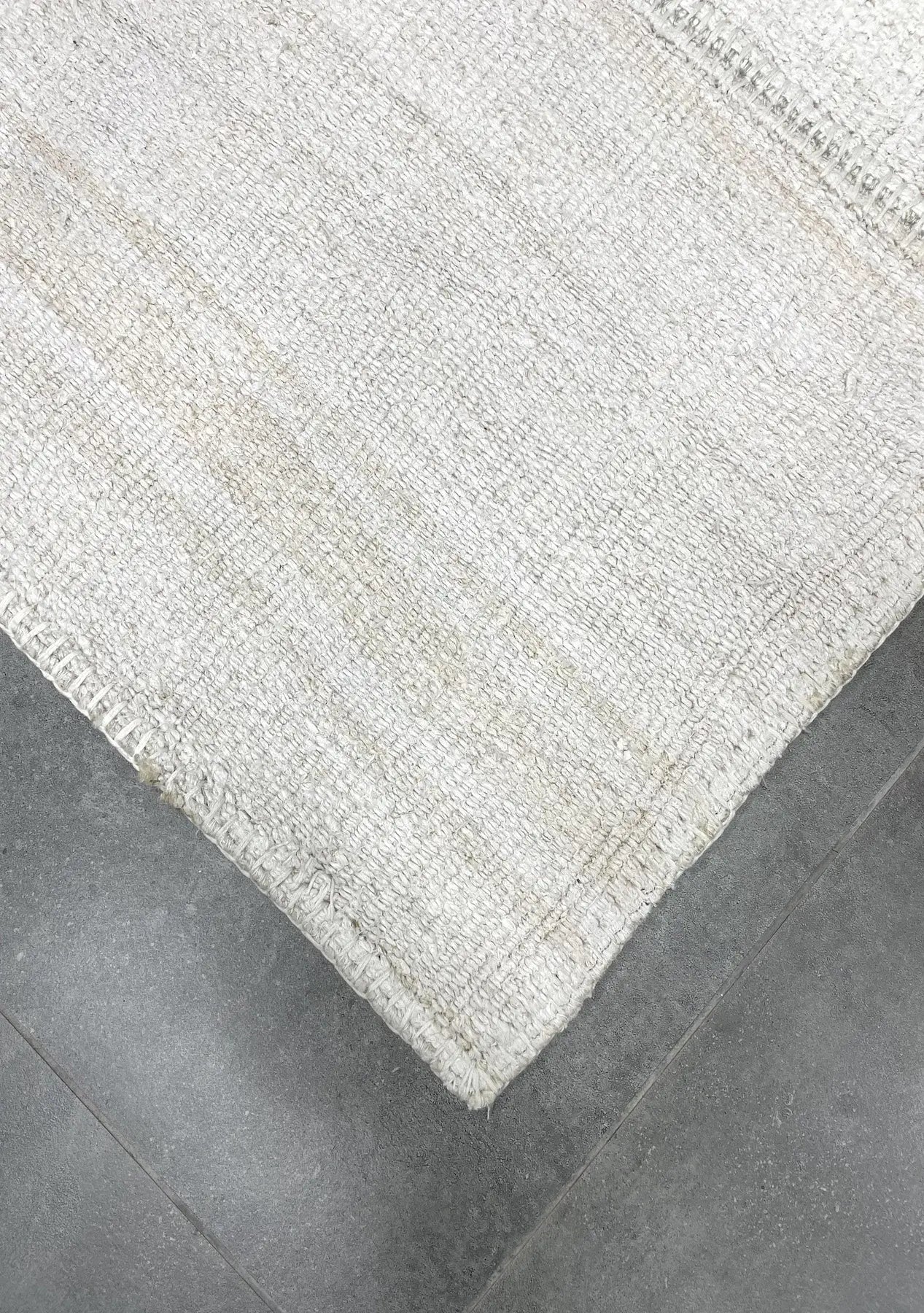 Sada - Vintage White Patchwork Rug - kudenrugs