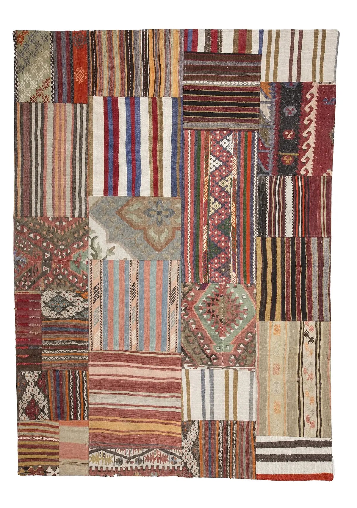 Saeko - Vintage Turkish Patchwork Rug - kudenrugs